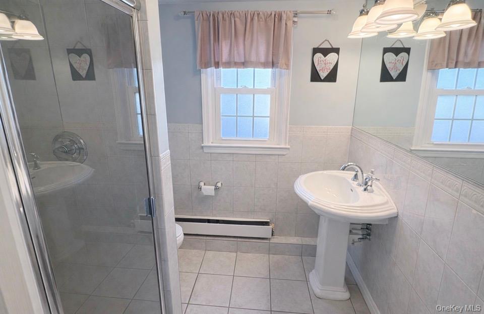 #17 photo, 39 West Lane, सफ़ोक काउंटी Bay Shore , NY 11706