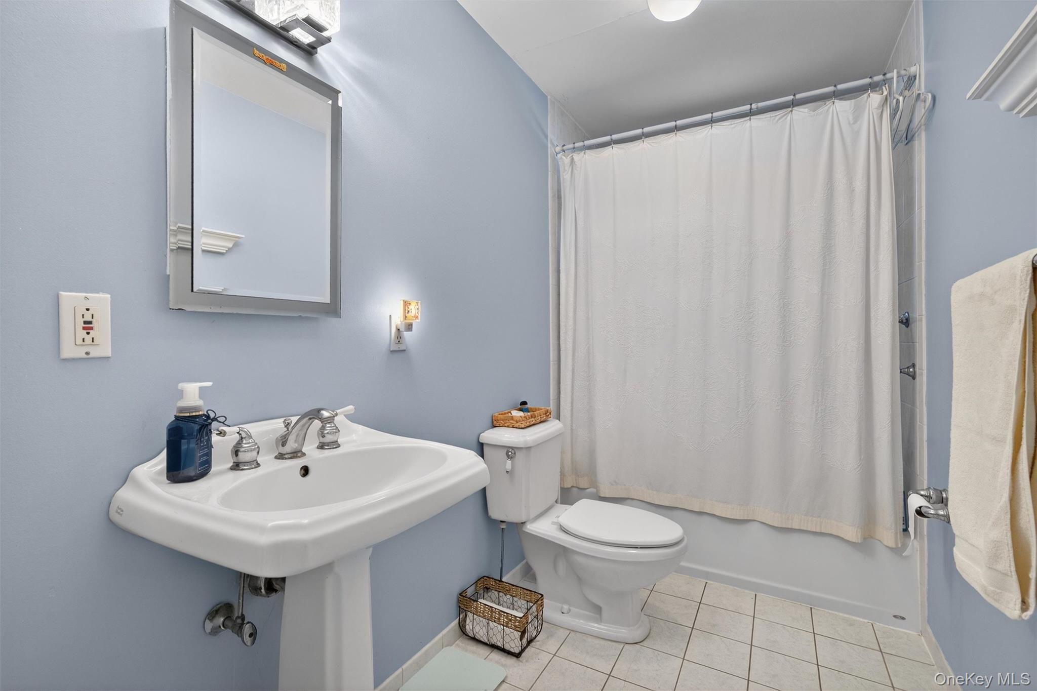 #14 photo, 9 Eros Drive, Airmont , NY 10952