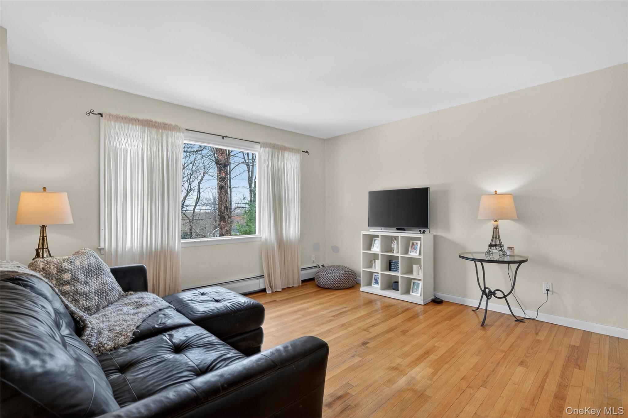 #5 photo, 9 Eros Drive, Airmont , NY 10952