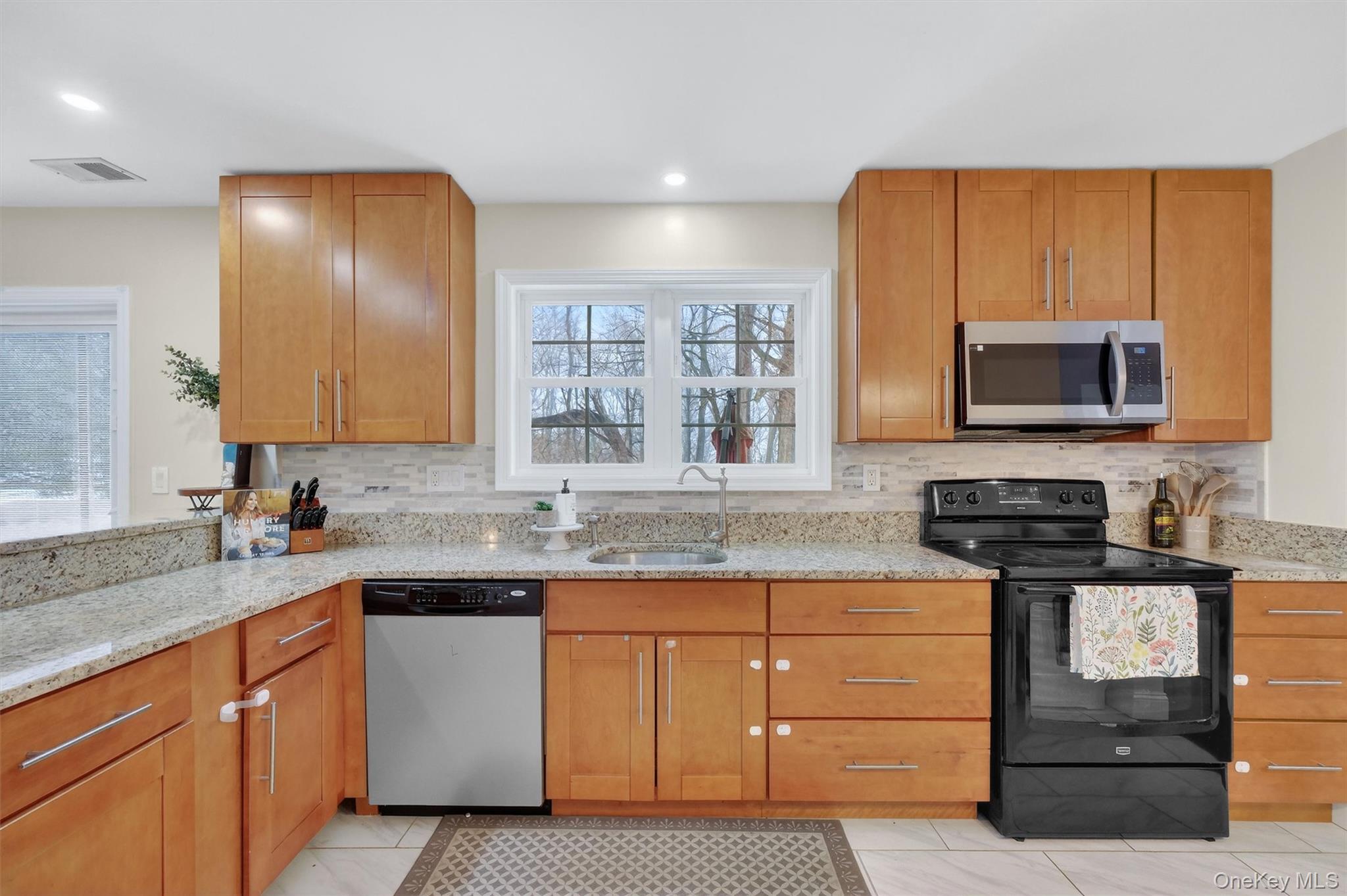 #13 photo, 3158 Stoneleigh Court, Yorktown Heights , NY 10598