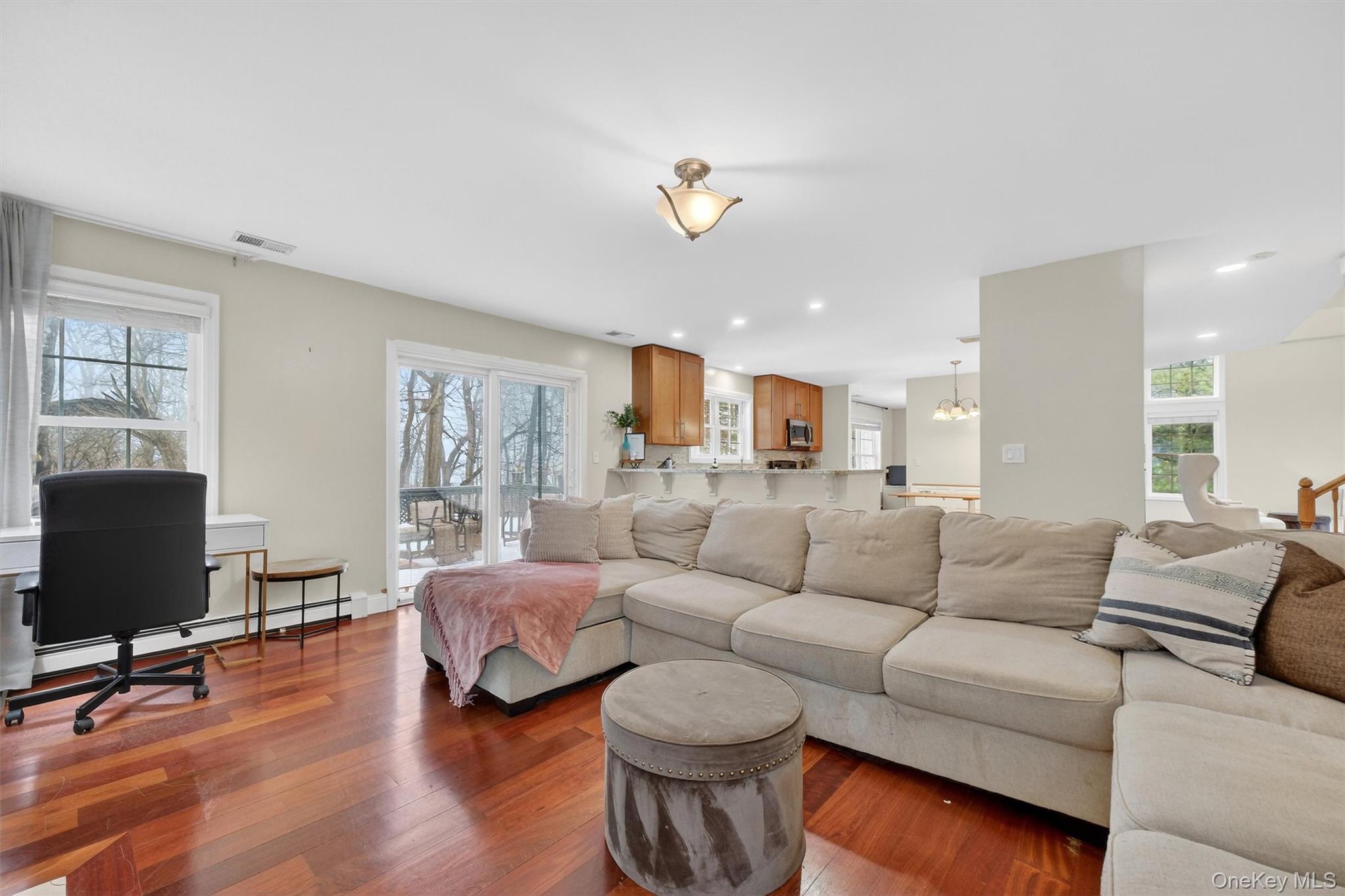 #19 photo, 3158 Stoneleigh Court, Yorktown Heights , NY 10598