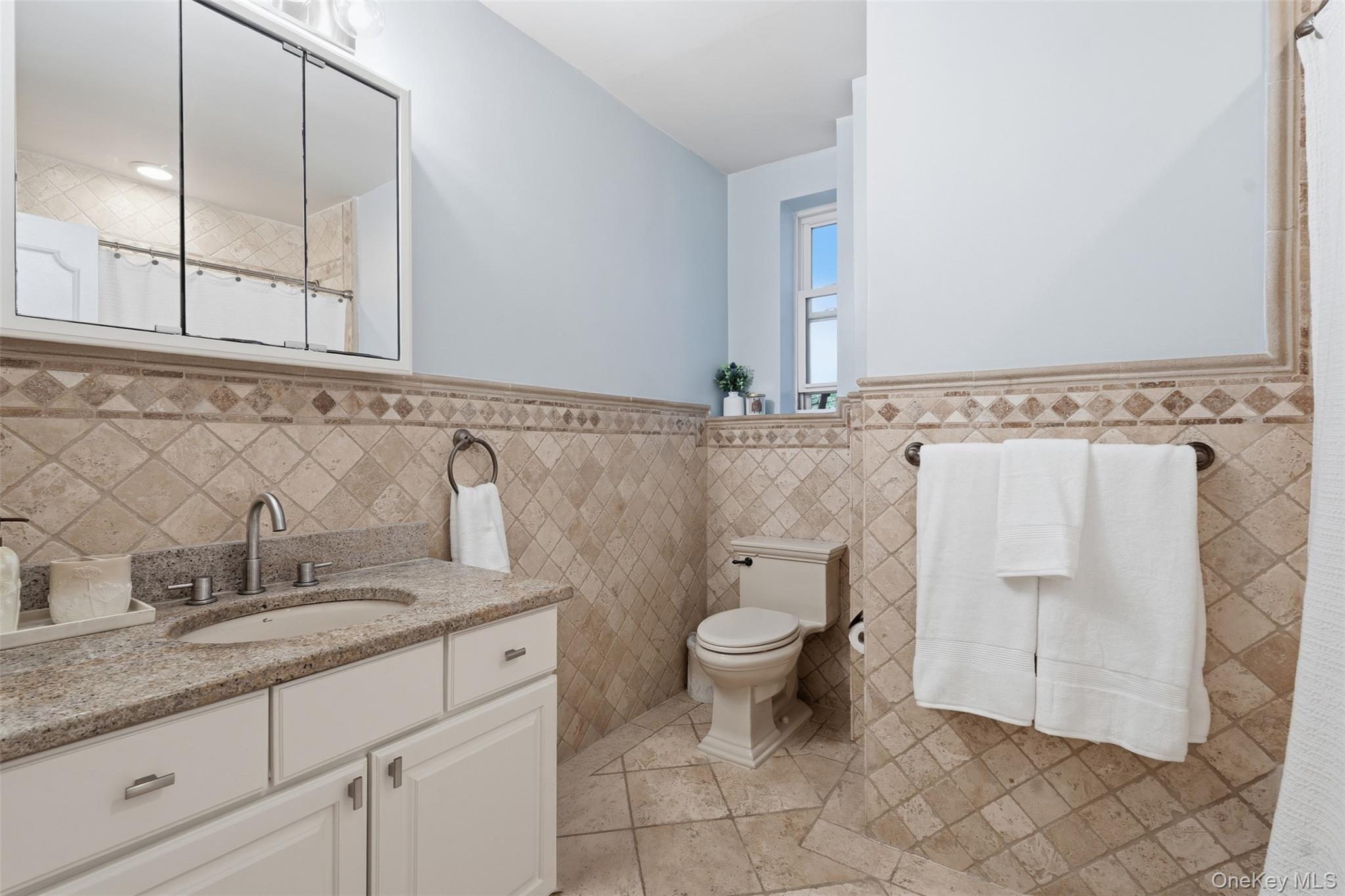 #16 photo, 101 Old Mamaroneck Road, White Plains , NY 10605