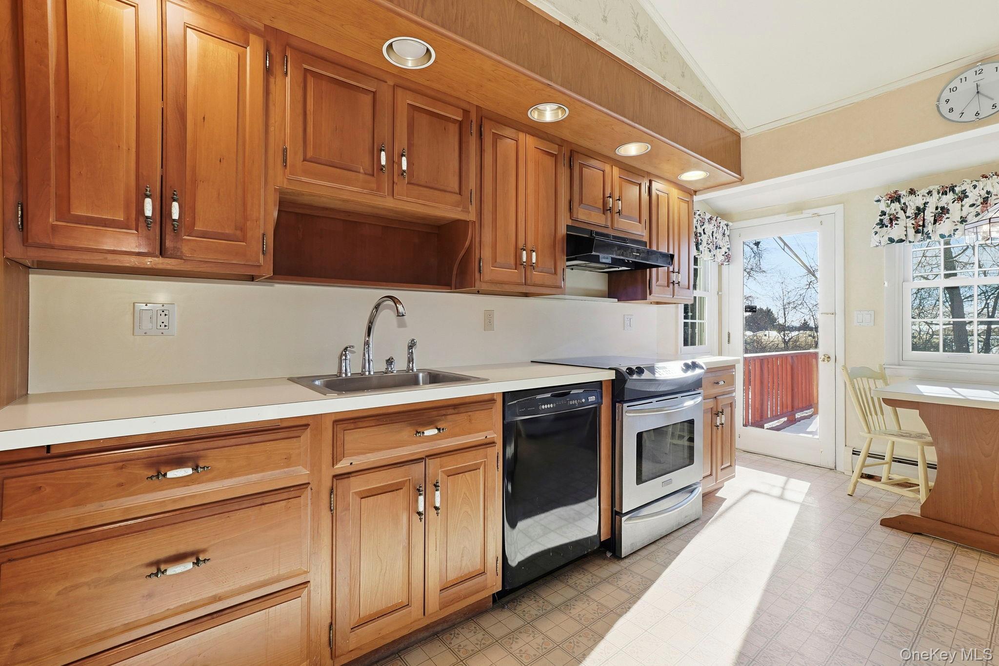 #12 photo, 15 Short Hill Drive, Poughkeepsie , NY 12603