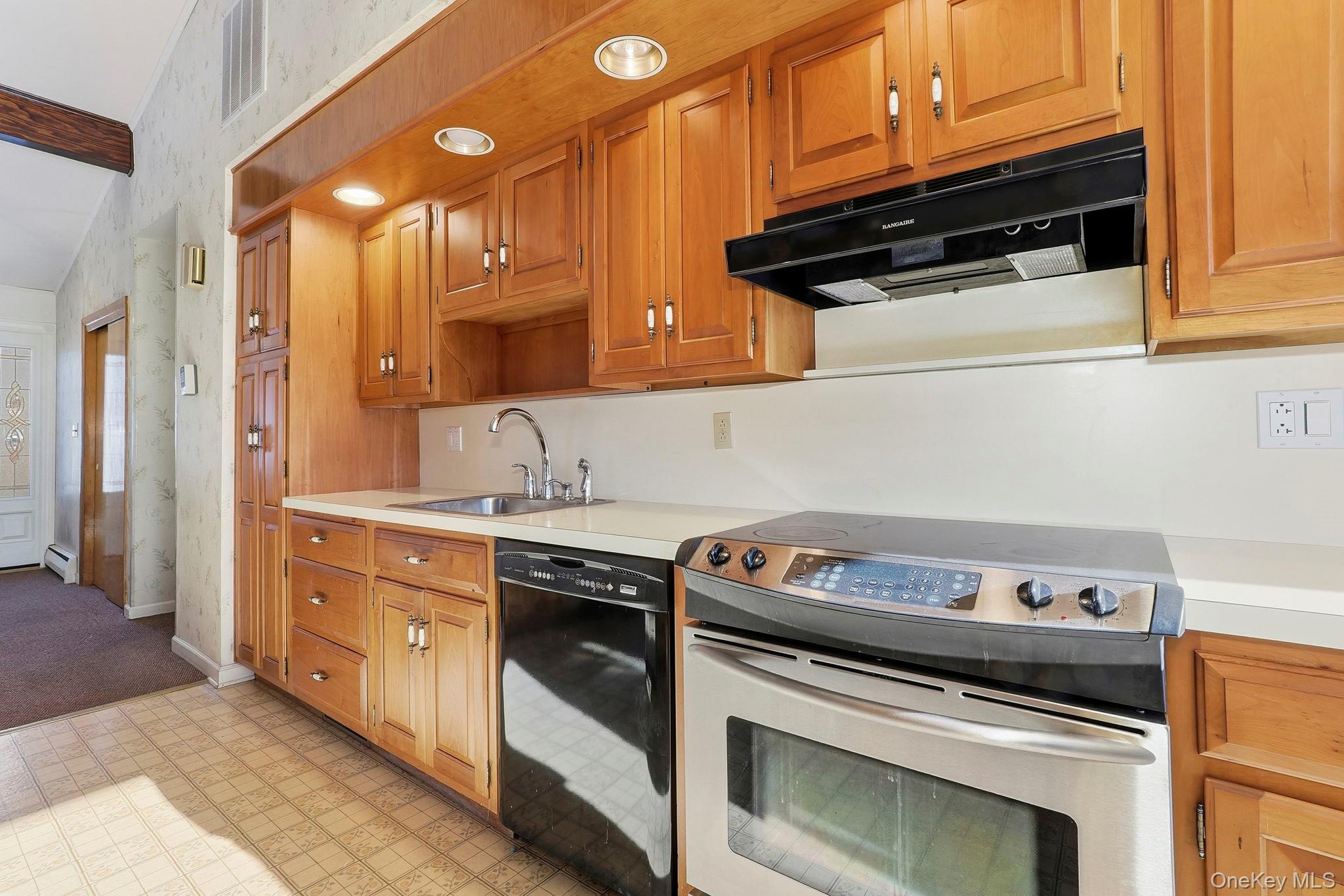 #13 photo, 15 Short Hill Drive, Poughkeepsie , NY 12603