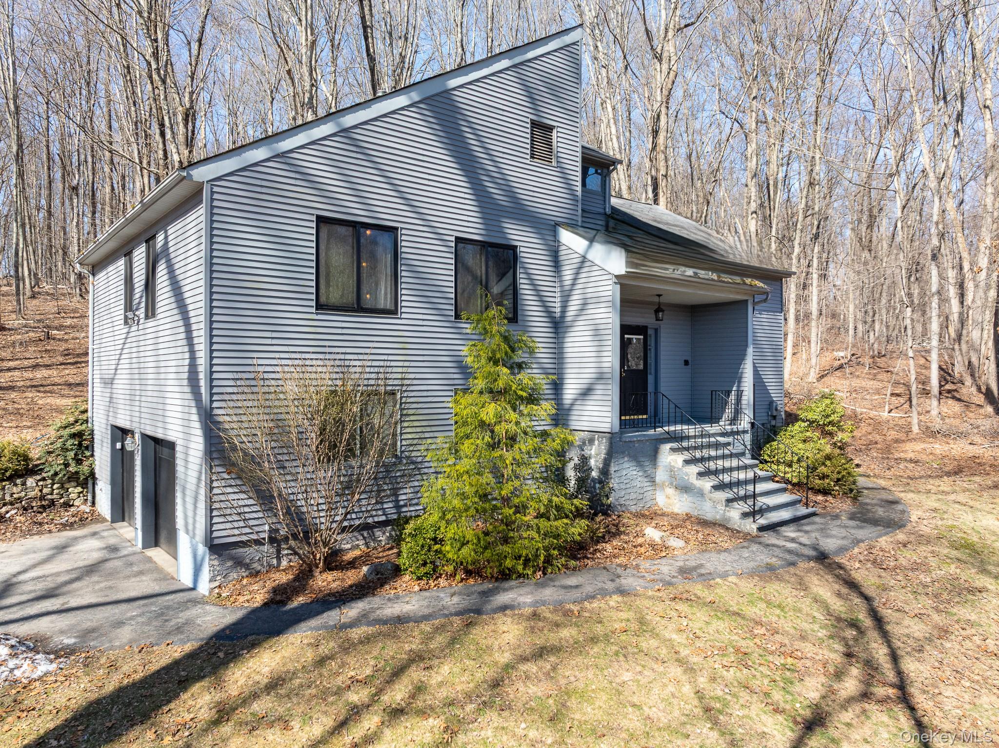 #2 photo, 27 Mohawk Lane, Yorktown Heights , NY 10598