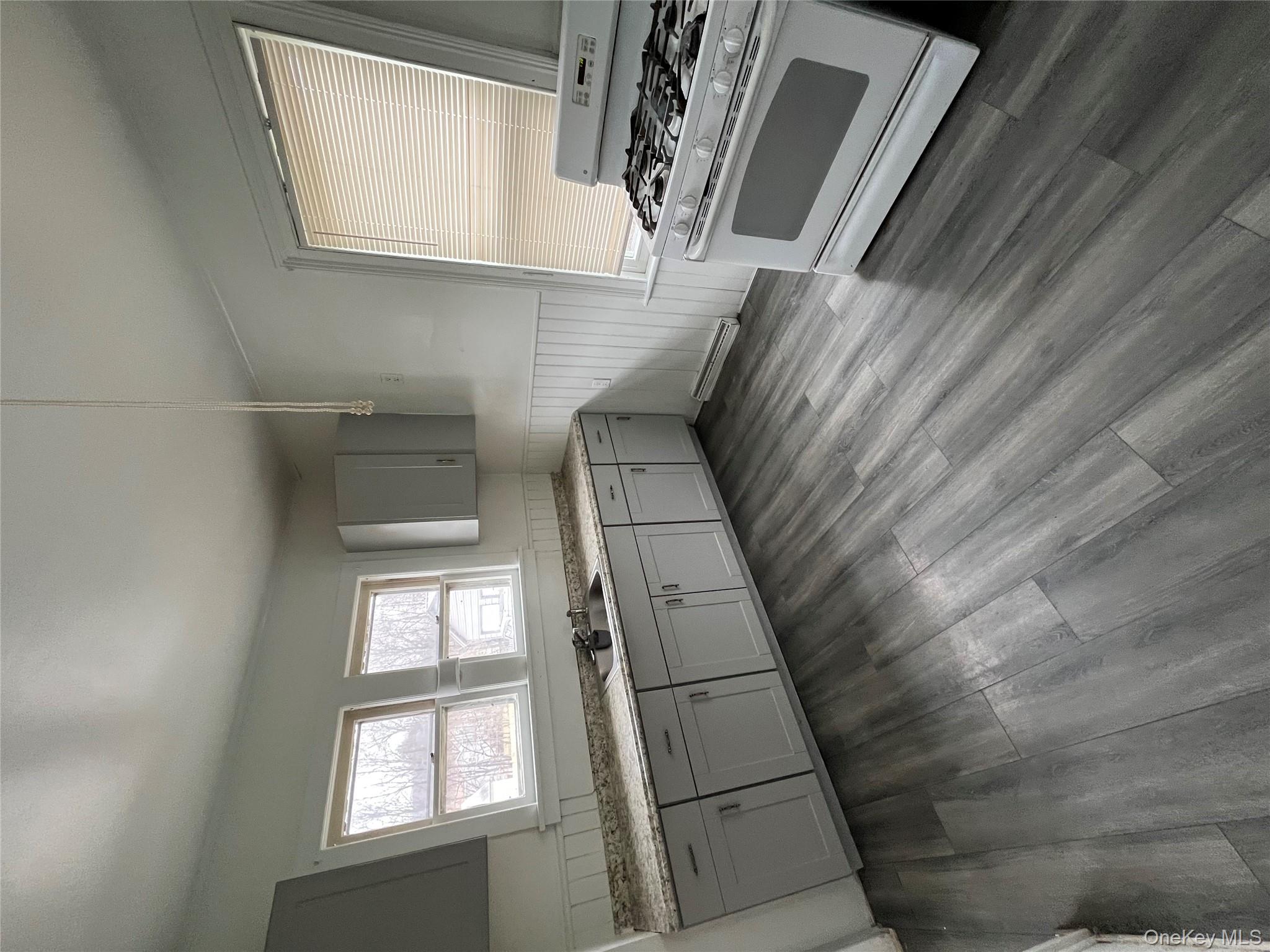 #9 photo, 49 Orange Street, Port Jervis , NY 12771