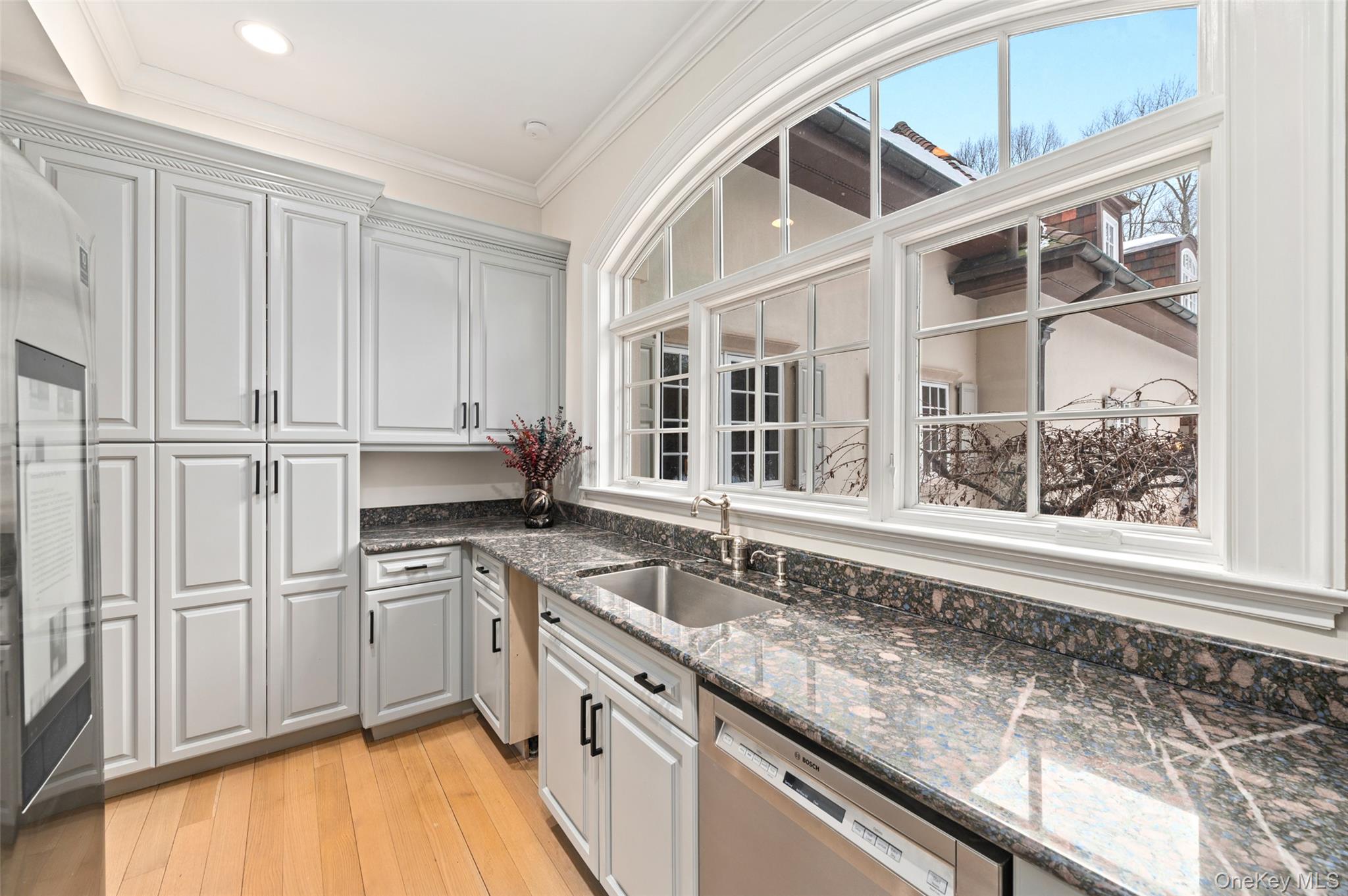 #12 photo, 4 Cowdray Park Drive, Armonk , NY 10504