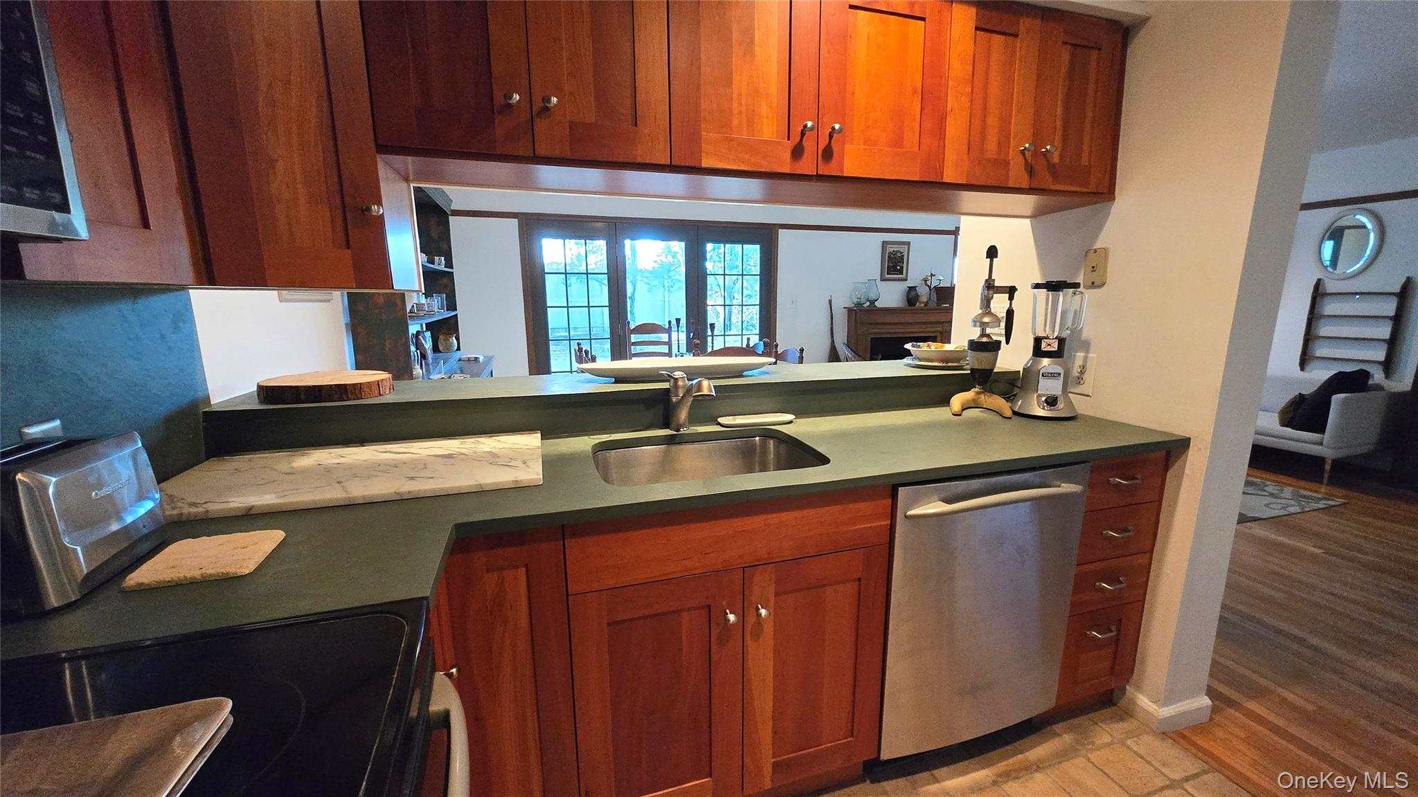 #14 photo, 64 Brittany Lane, מחוז סאפוק Westhampton Beach , NY 11978