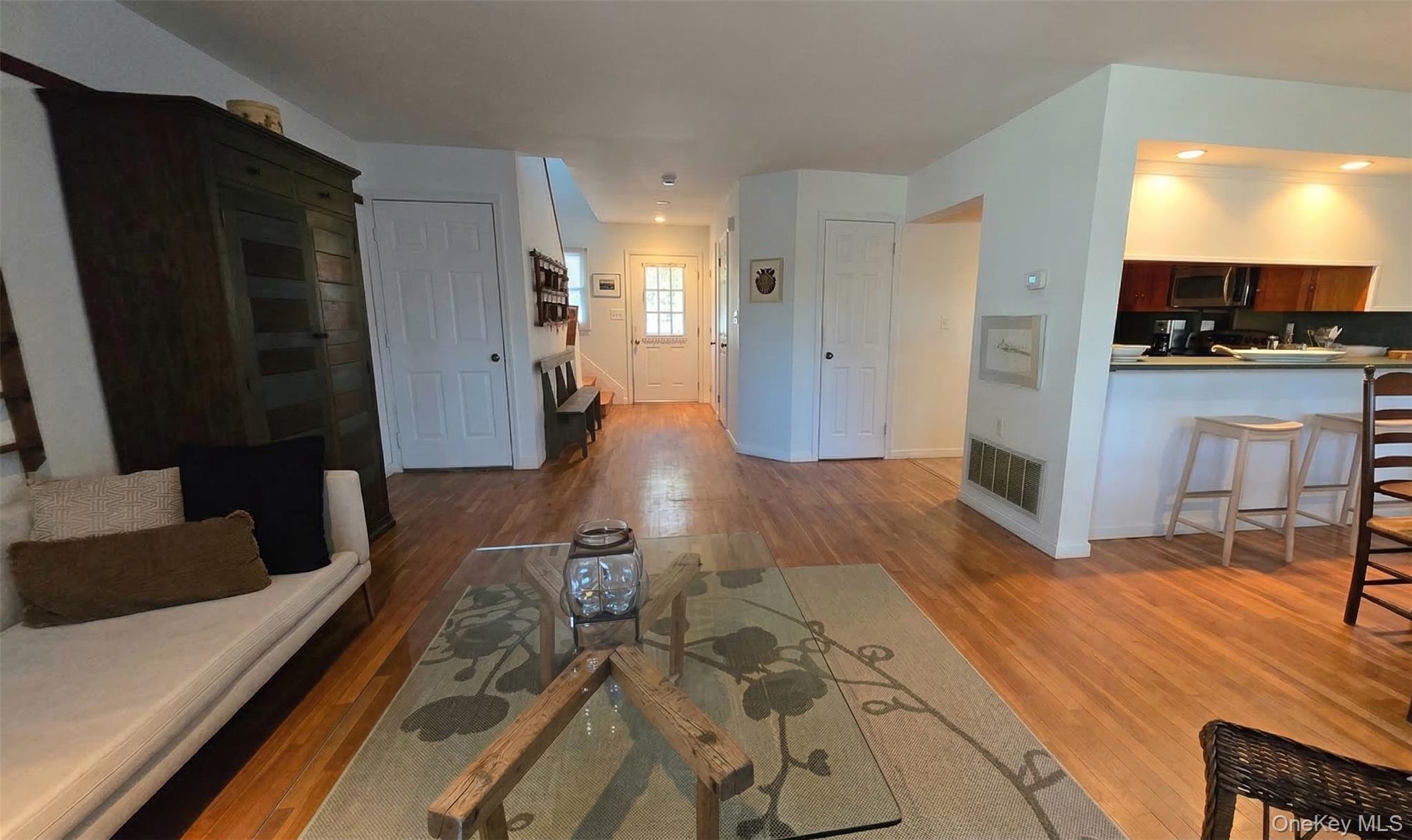 #5 photo, 64 Brittany Lane, מחוז סאפוק Westhampton Beach , NY 11978