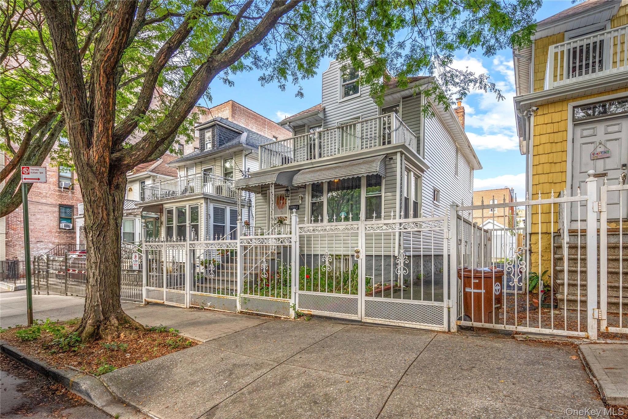 #1 photo, 667 E 230th Street, 브롱크스 Bronx , NY 10466