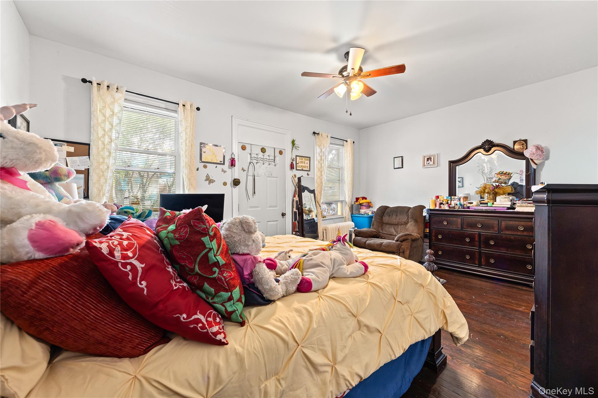 #20 photo, 667 E 230th Street, 브롱크스 Bronx , NY 10466