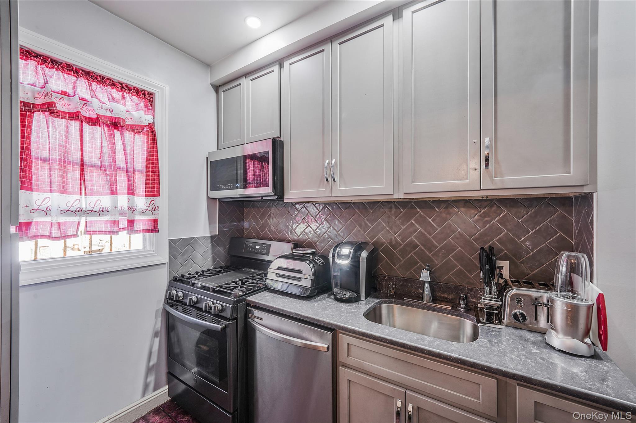 #9 photo, 141 Branton Street, Brooklyn , NY 11236