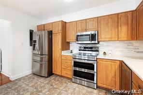 #10 photo, 21 Canterbury Road, Great Neck , NY 11021