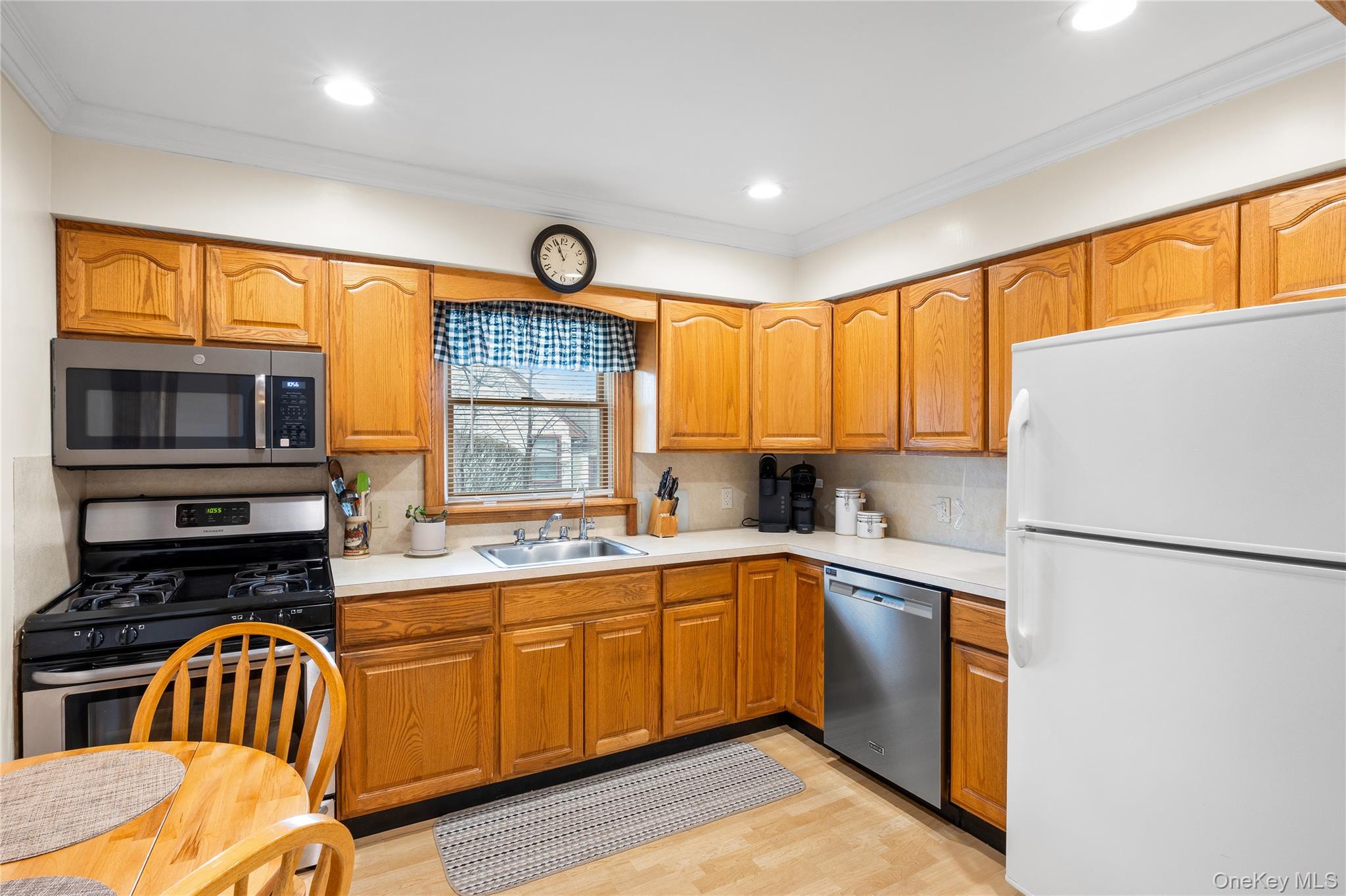 #11 photo, 88 Evans Avenue, নাসাউ কাউন্টি Albertson , NY 11507