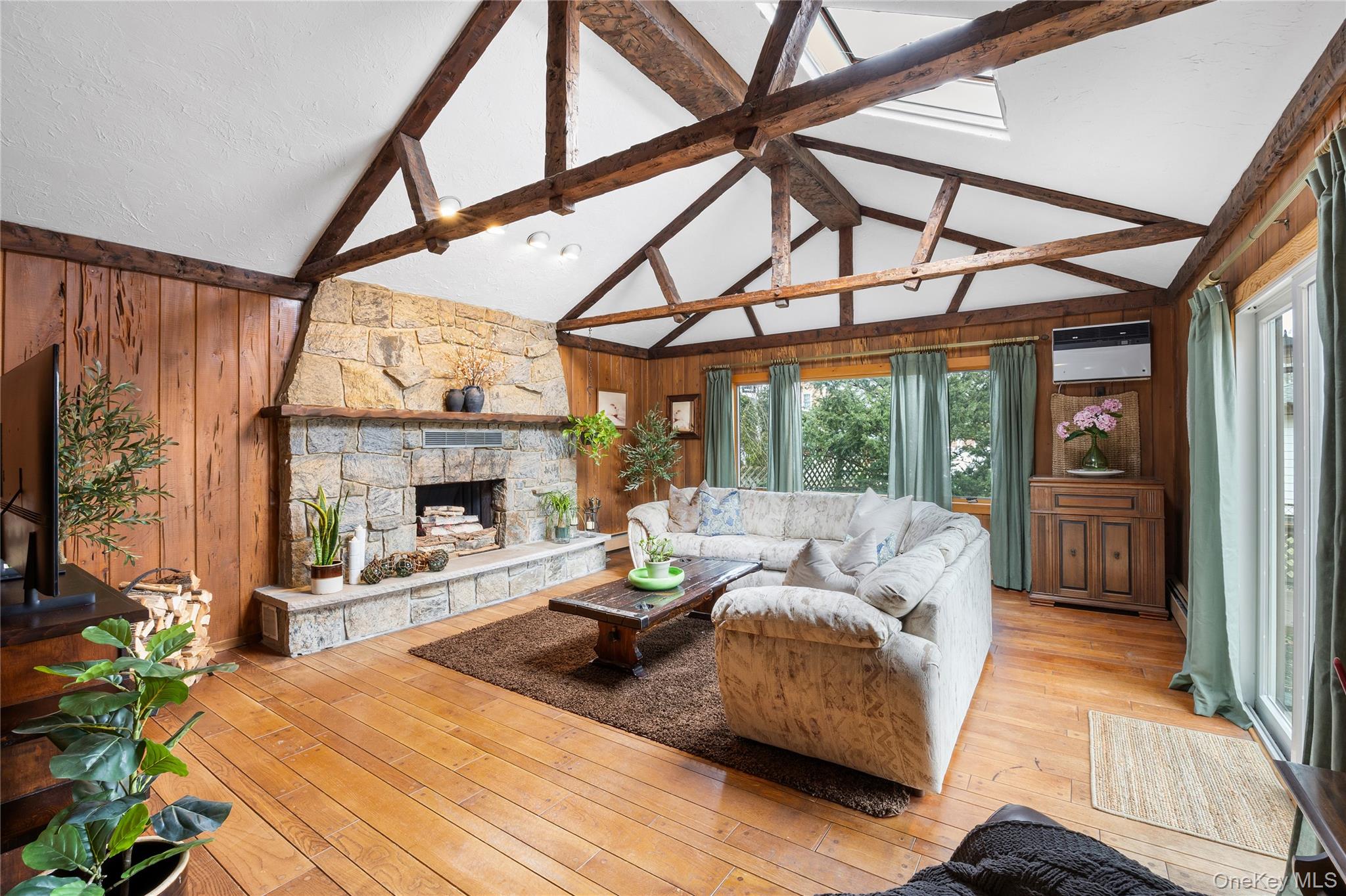 #15 photo, 88 Evans Avenue, নাসাউ কাউন্টি Albertson , NY 11507