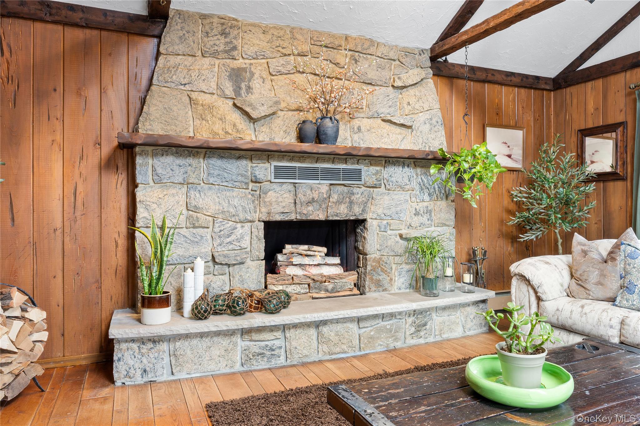 #16 photo, 88 Evans Avenue, নাসাউ কাউন্টি Albertson , NY 11507