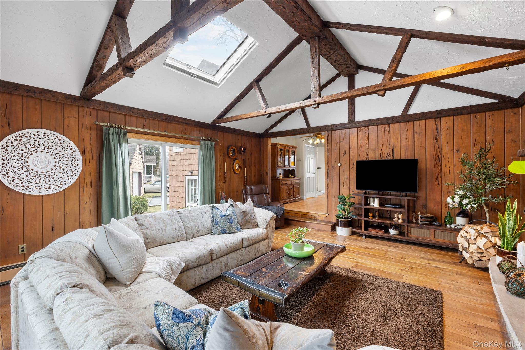 #19 photo, 88 Evans Avenue, নাসাউ কাউন্টি Albertson , NY 11507