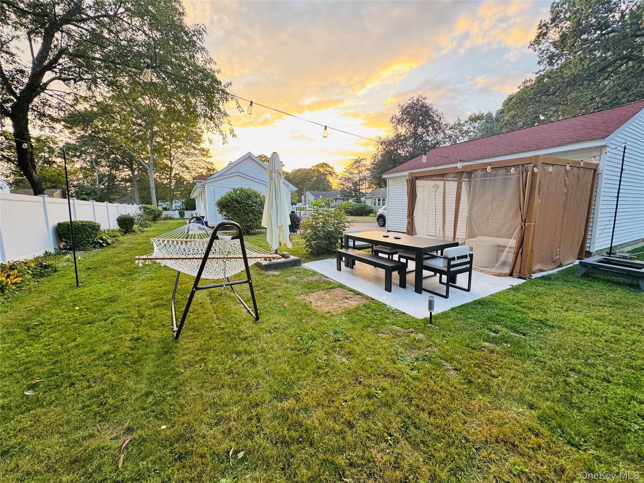 #13 photo, 83 Vanderbilt Avenue, מחוז סאפוק West Babylon , NY 11704