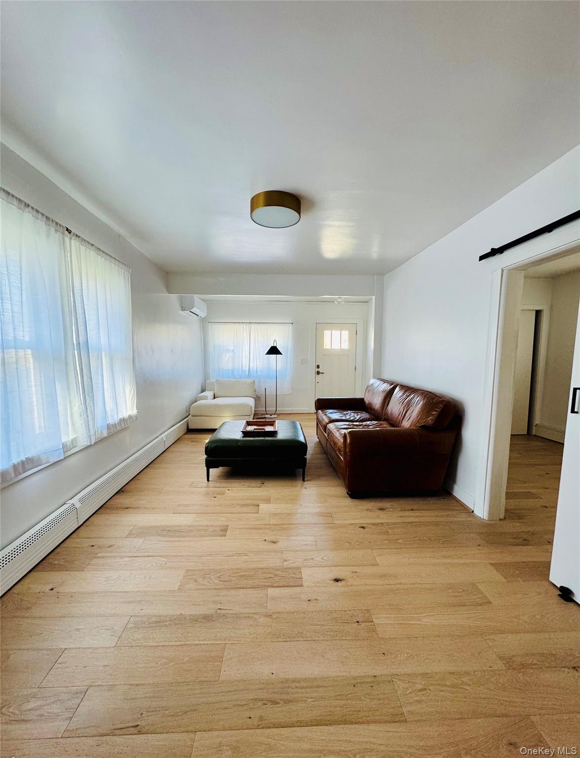 #4 photo, 83 Vanderbilt Avenue, מחוז סאפוק West Babylon , NY 11704