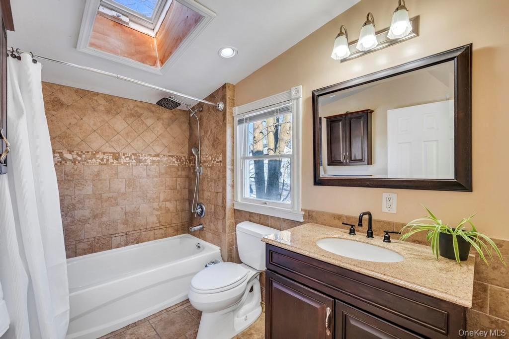 #15 photo, 80 Parkway Boulevard, מחוז סאפוק Ronkonkoma , NY 11779