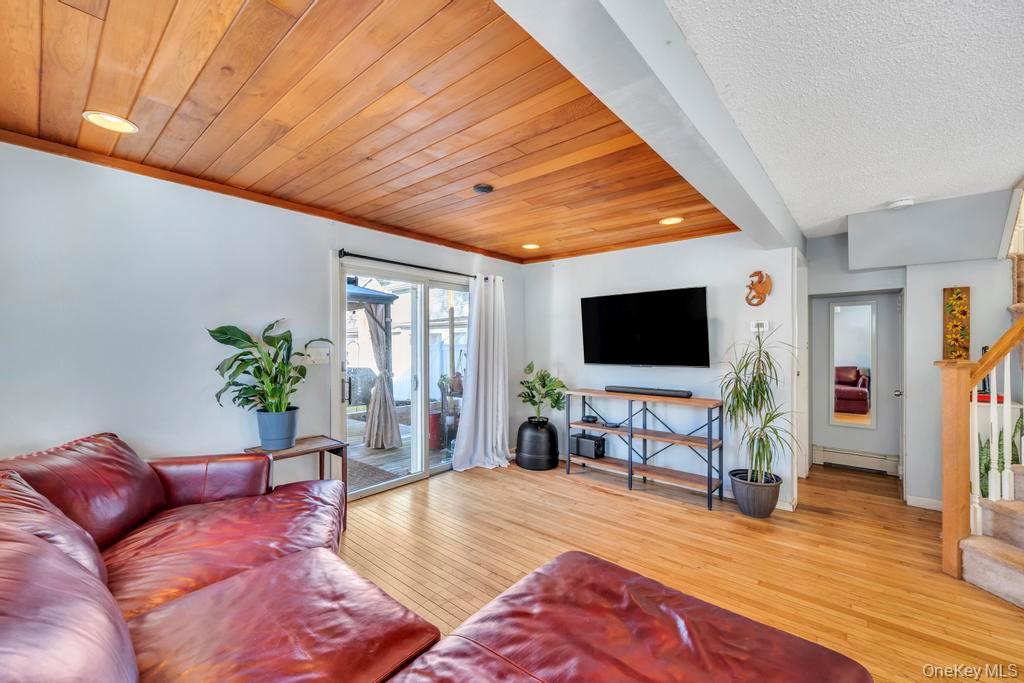 #4 photo, 80 Parkway Boulevard, מחוז סאפוק Ronkonkoma , NY 11779