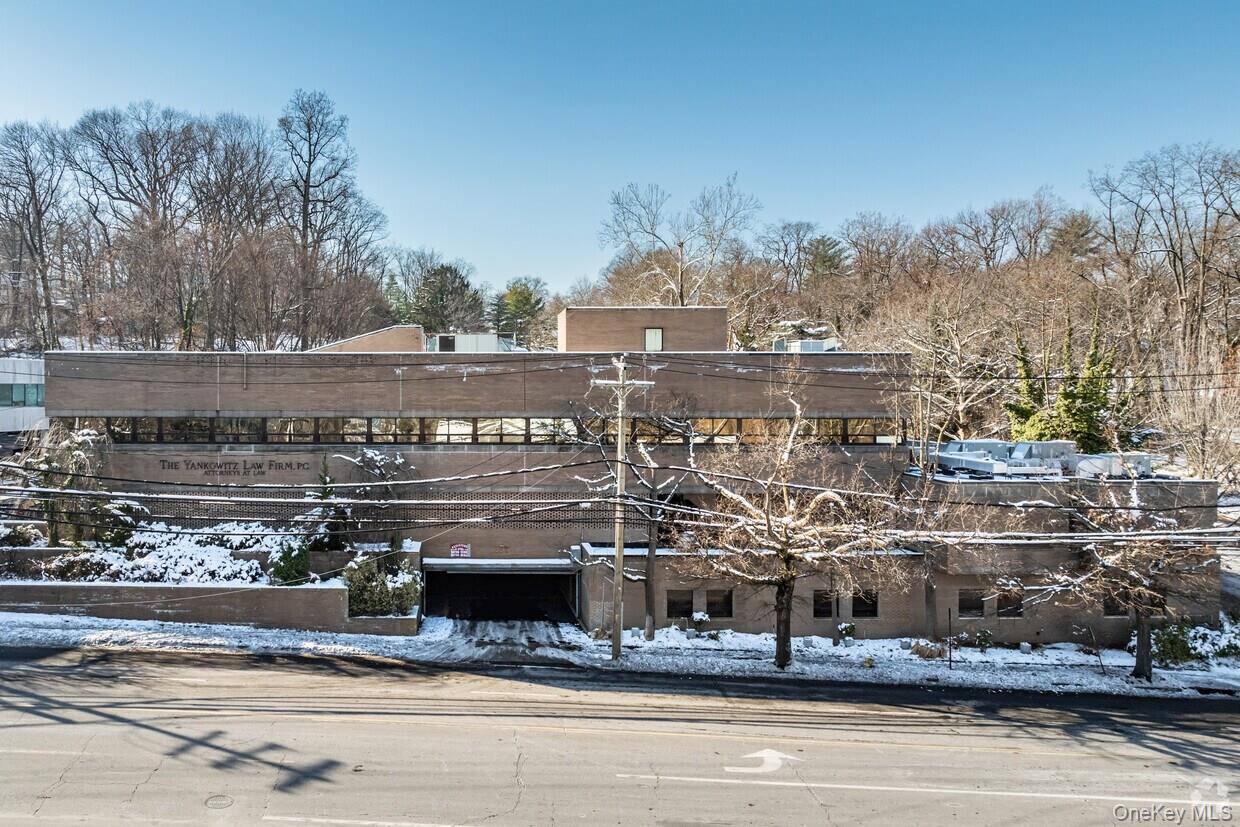 #1 photo, 175 E Shore Road, Нассау ‖ Great Neck , NY 11023