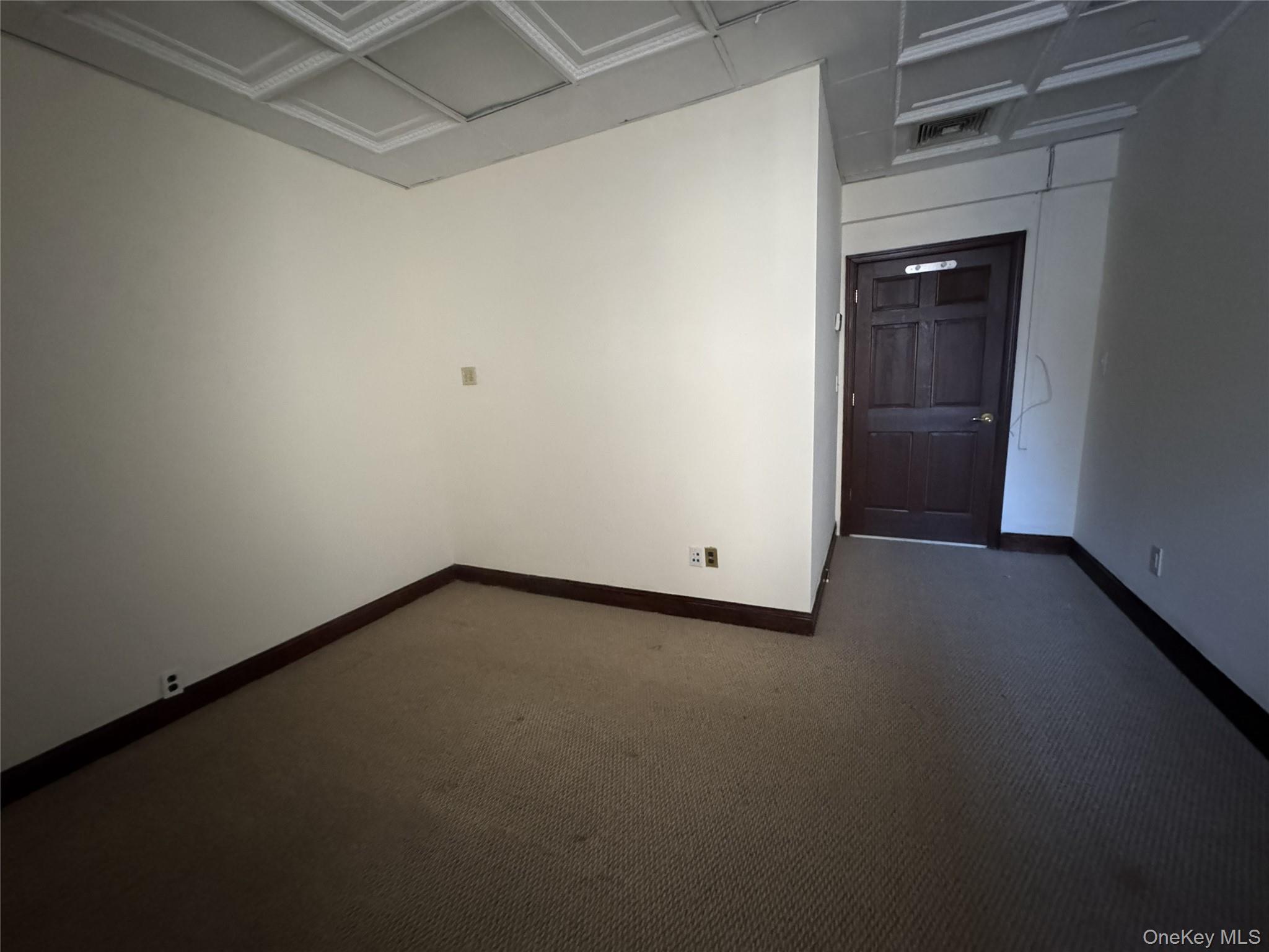 #13 photo, 175 E Shore Road, Нассау ‖ Great Neck , NY 11023