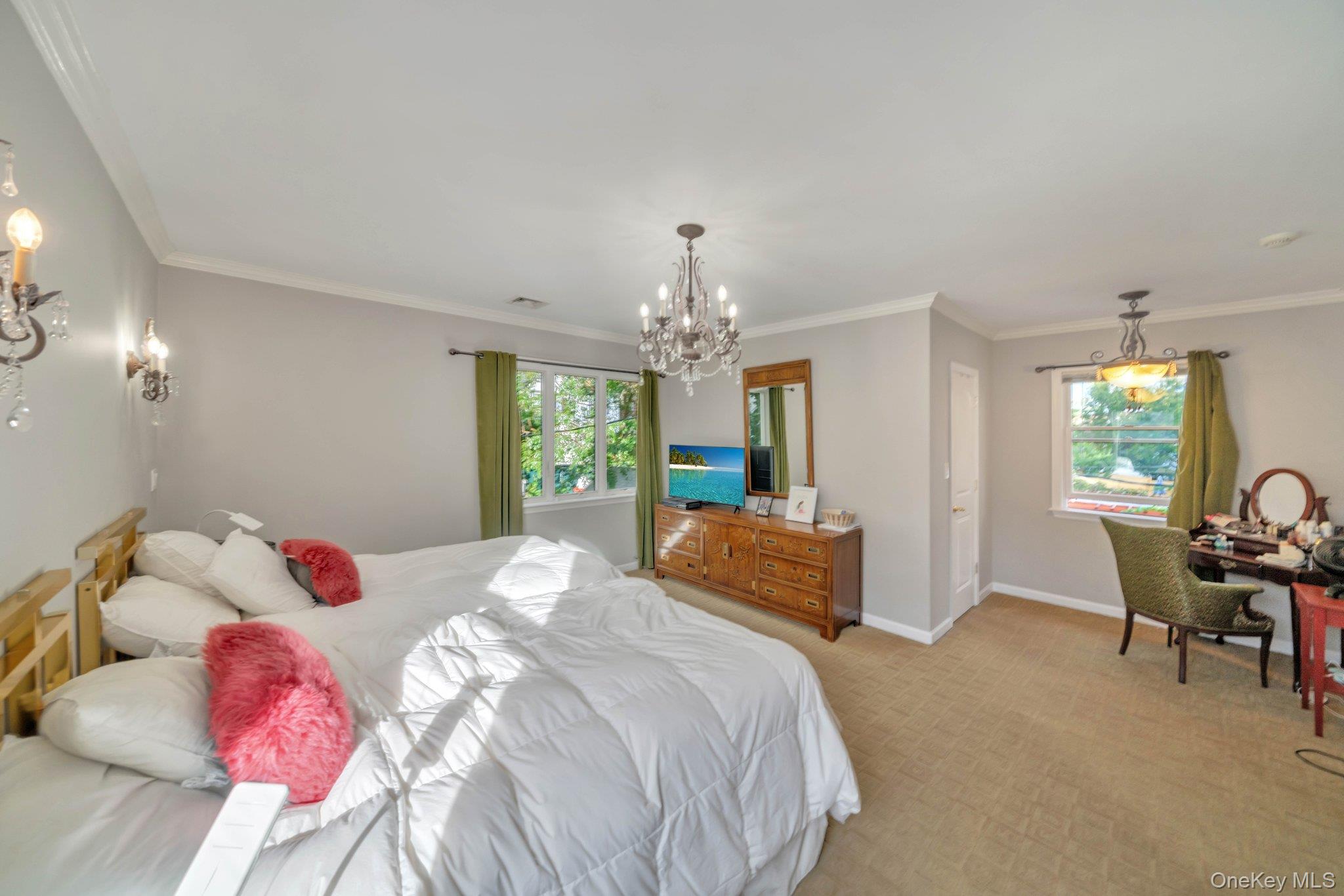 #12 photo, 122-05 Metropolitan Avenue, Kew Gardens , NY 11415