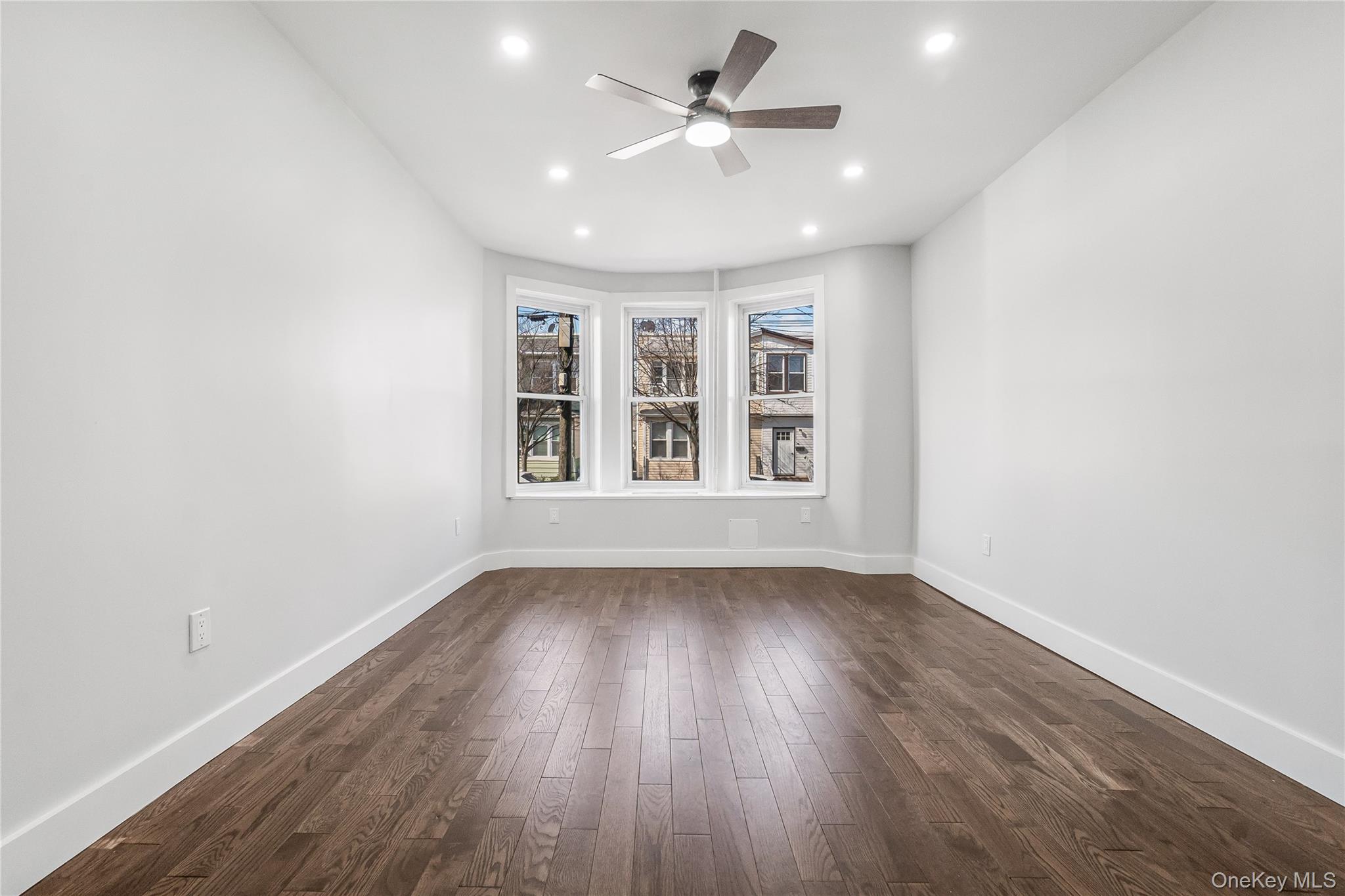 #8 photo, 9011 77th Street, Woodhaven , NY 11421