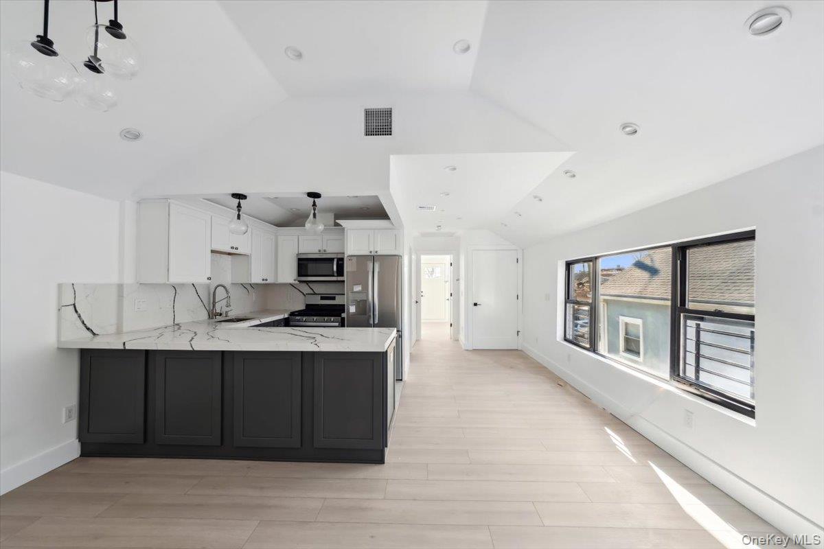 #3 photo, 953 Tilden Street, 브롱크스 Bronx , NY 10469