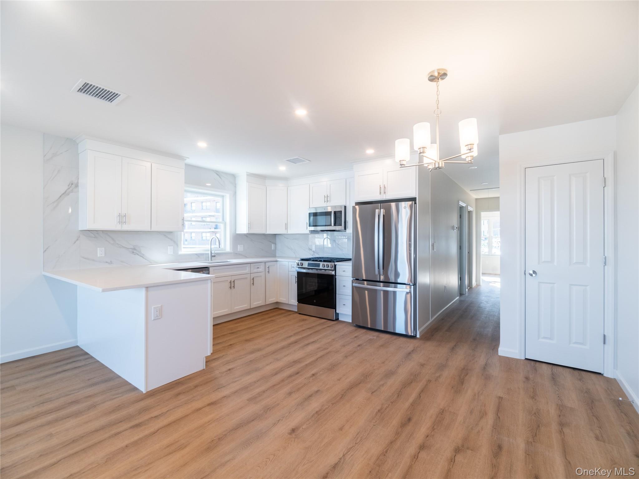 #6 photo, 306 South Regent street, Port Chester , NY 10573