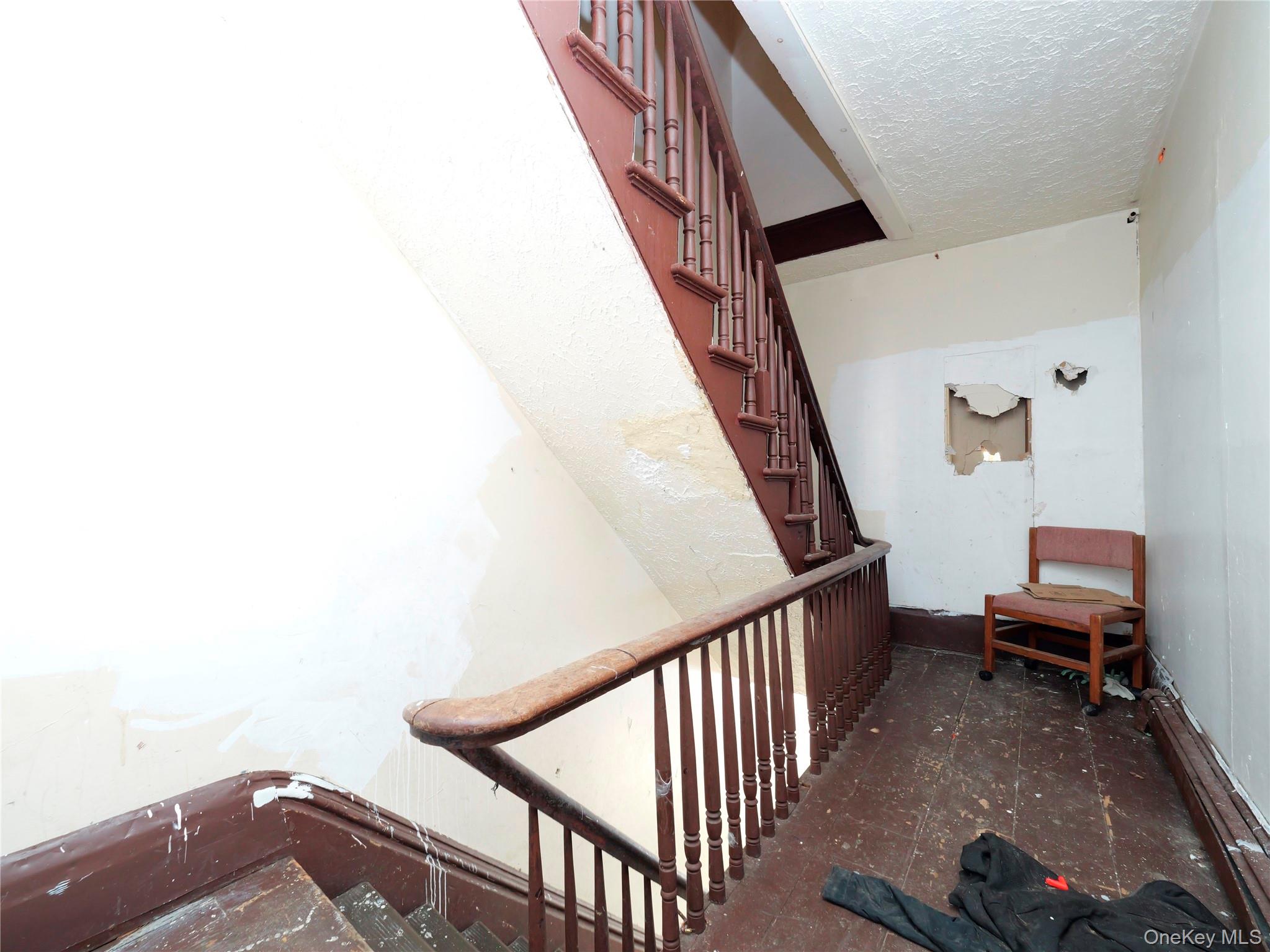 #15 photo, 170 Chambers Street, Newburgh , NY 12550