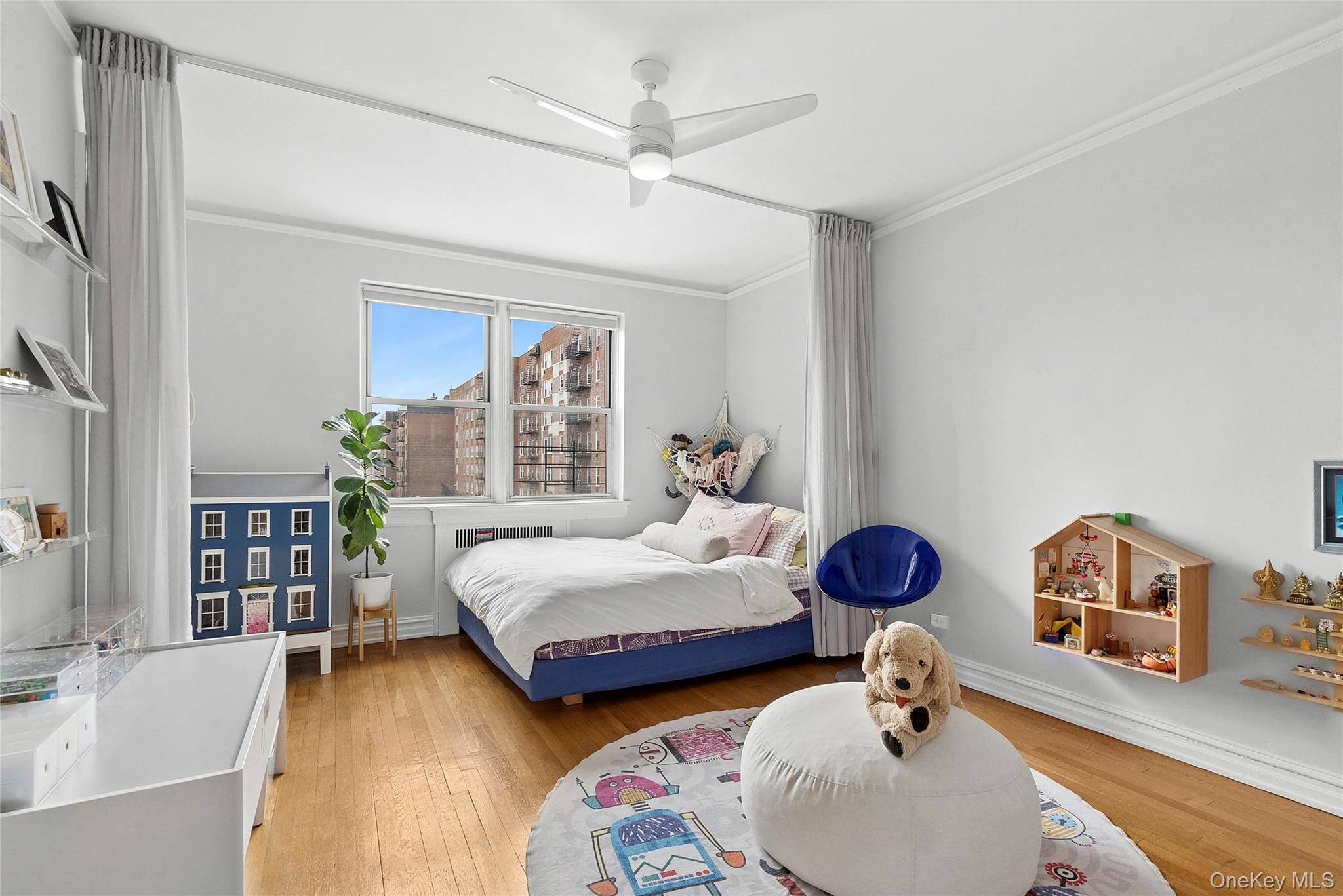 #4 photo, 474 W 238th Street, Bronx , NY 10463