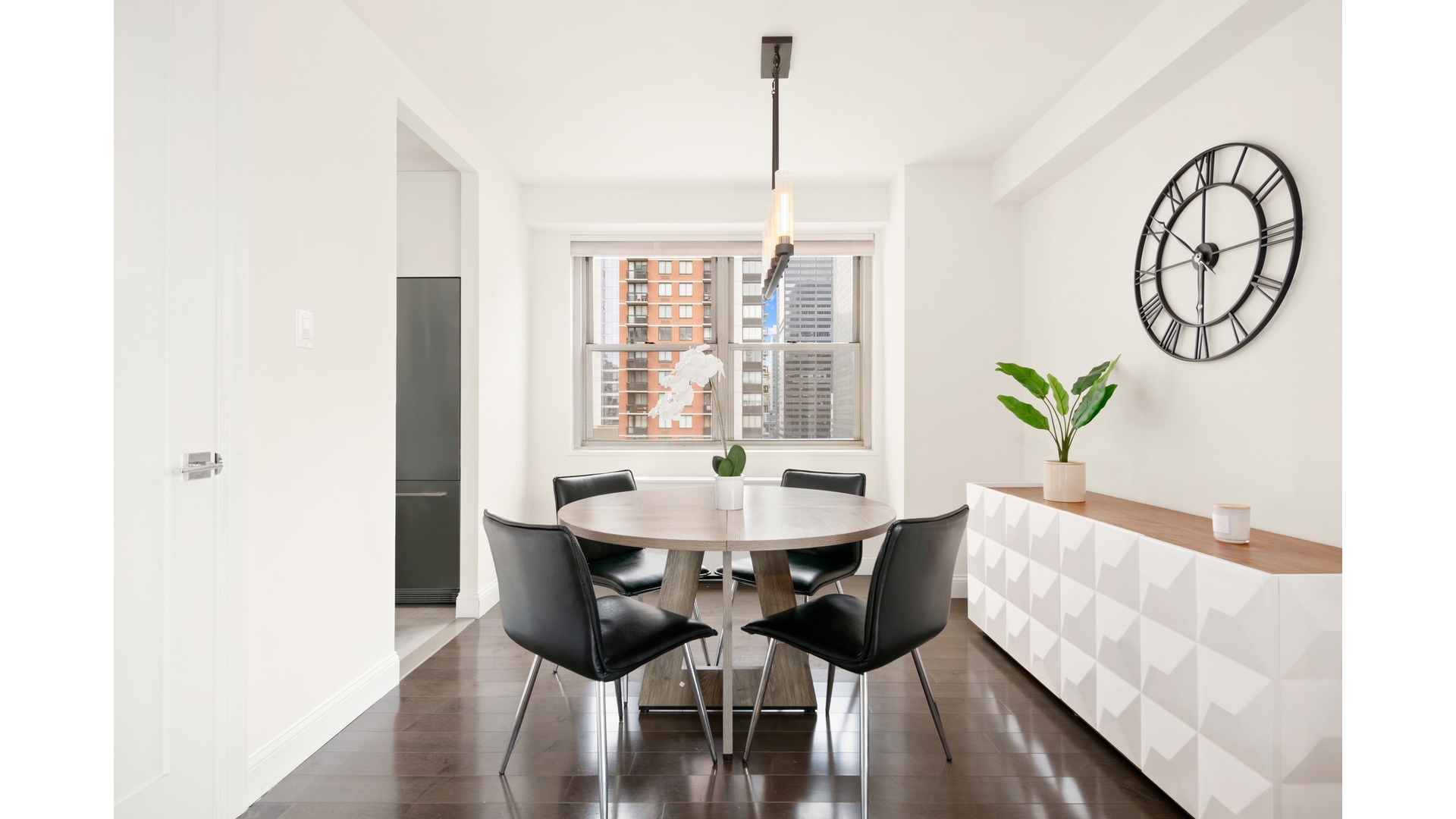 #5 photo, 300 E 40TH Street, मैनहटन Murray Hill , NY 10016