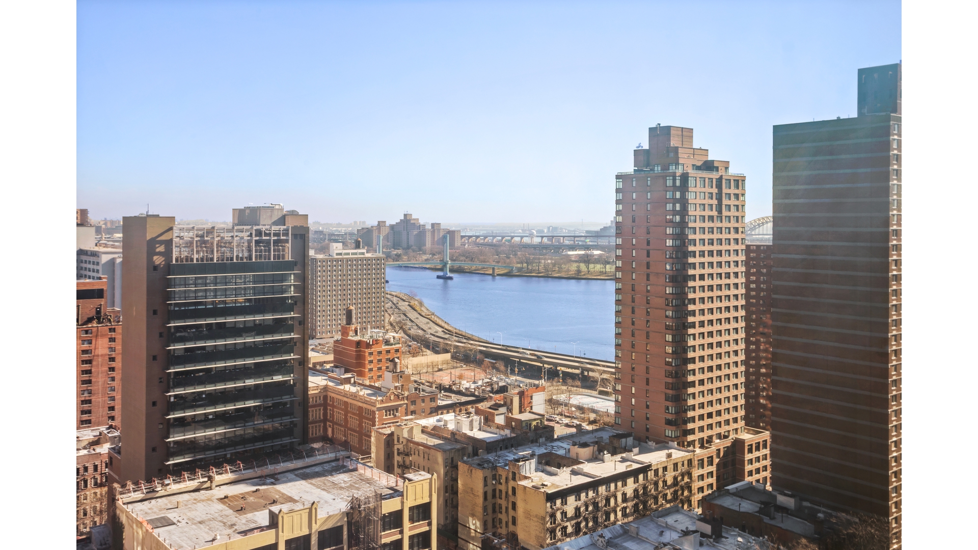 #4 photo, 300 E 93RD Street, Yorkville , NY 10128