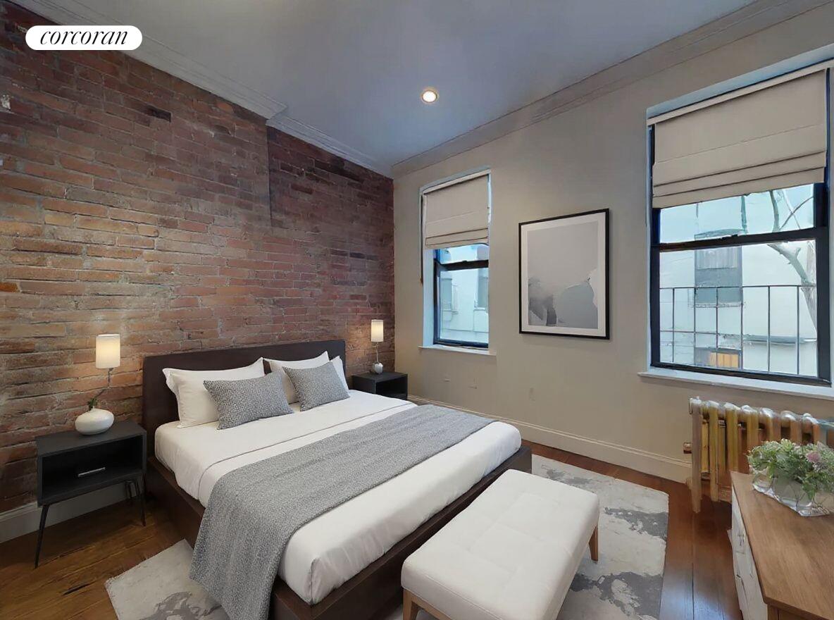 #4 photo, New York City, מנהטן East Village , NY 10009