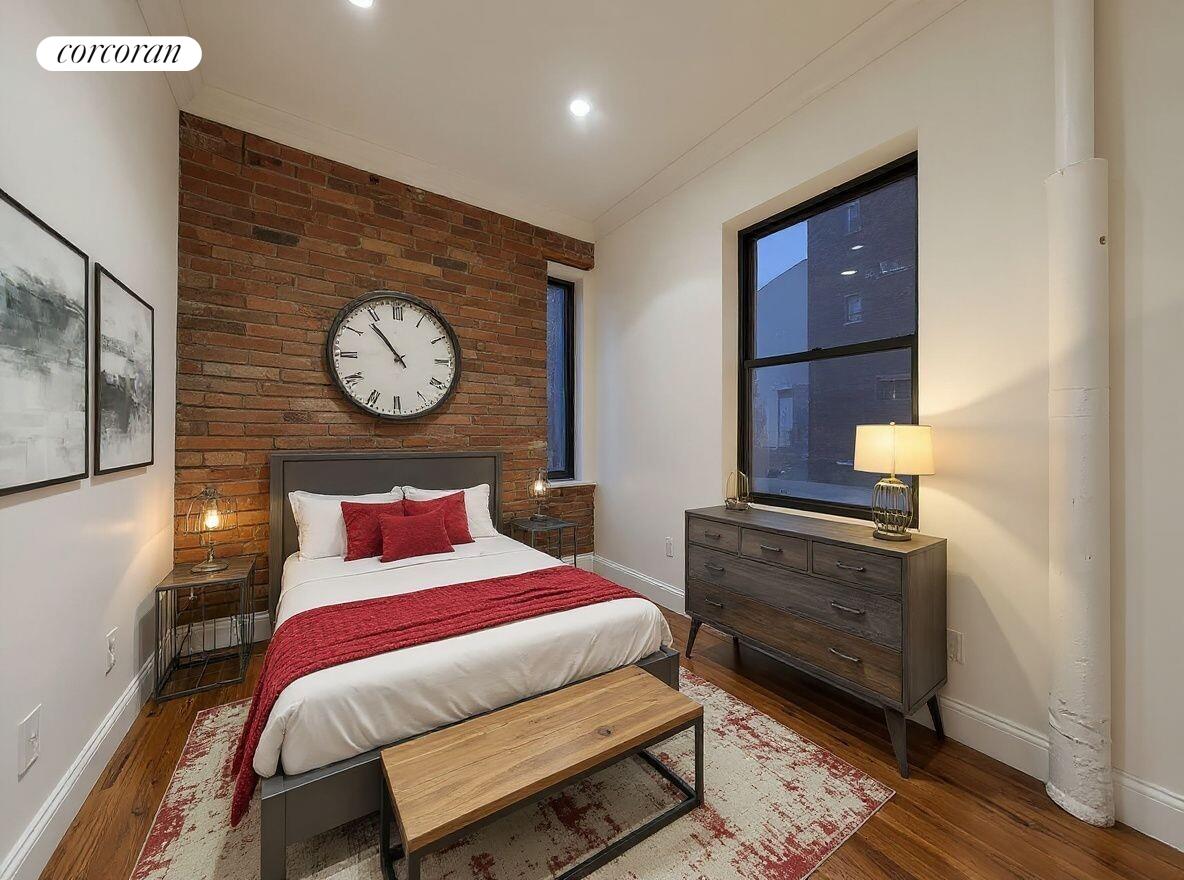 #6 photo, New York City, מנהטן East Village , NY 10009