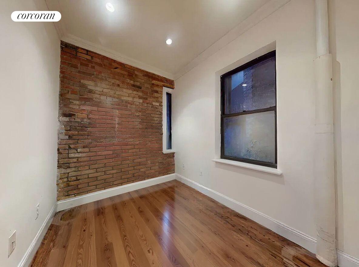 #7 photo, New York City, מנהטן East Village , NY 10009