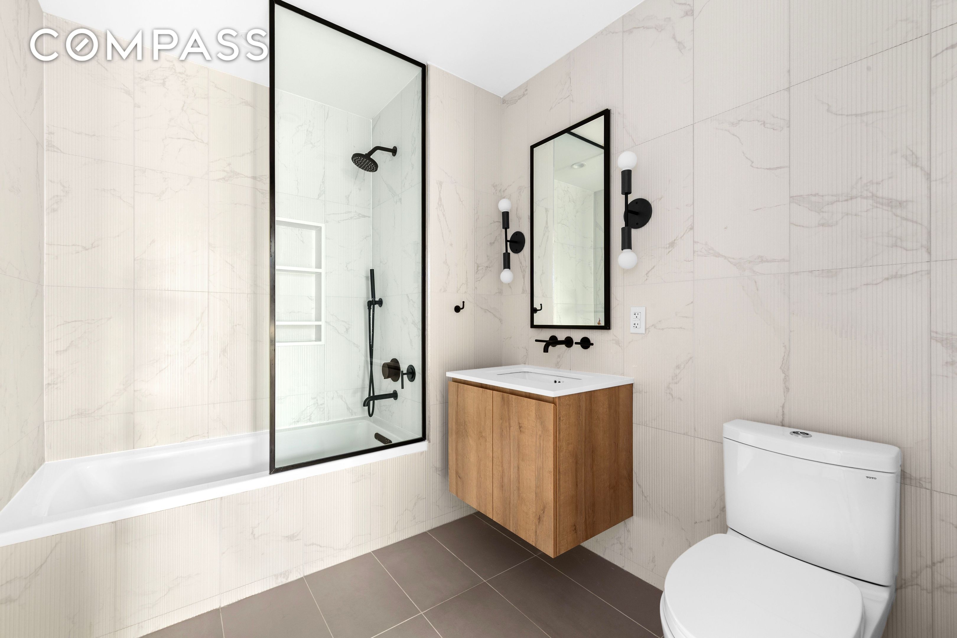 #20 photo, 1080 Lorimer Street, Greenpoint , NY 11222