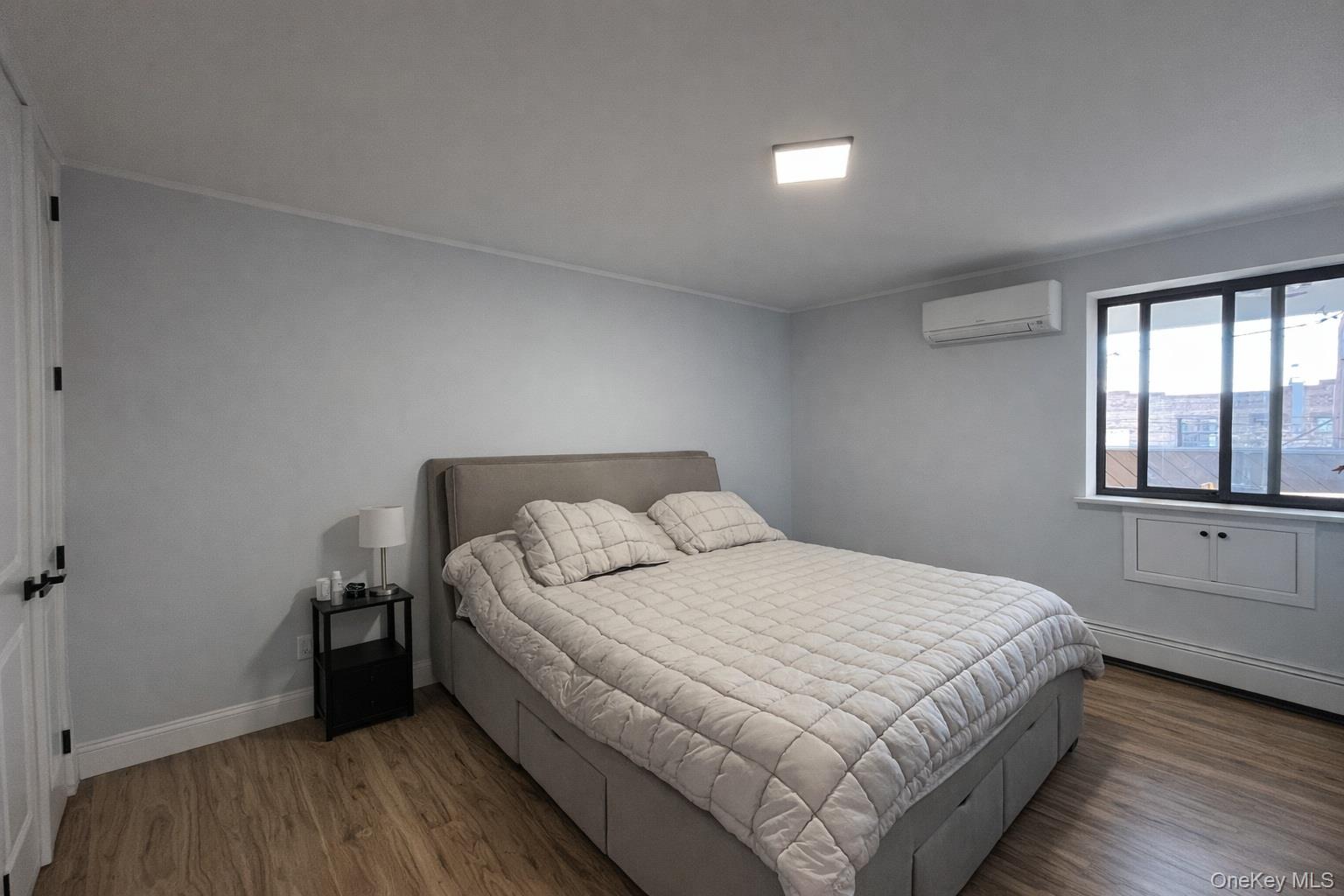 #10 photo, 7252 Metropolitan Avenue, Middle Village , NY 11379