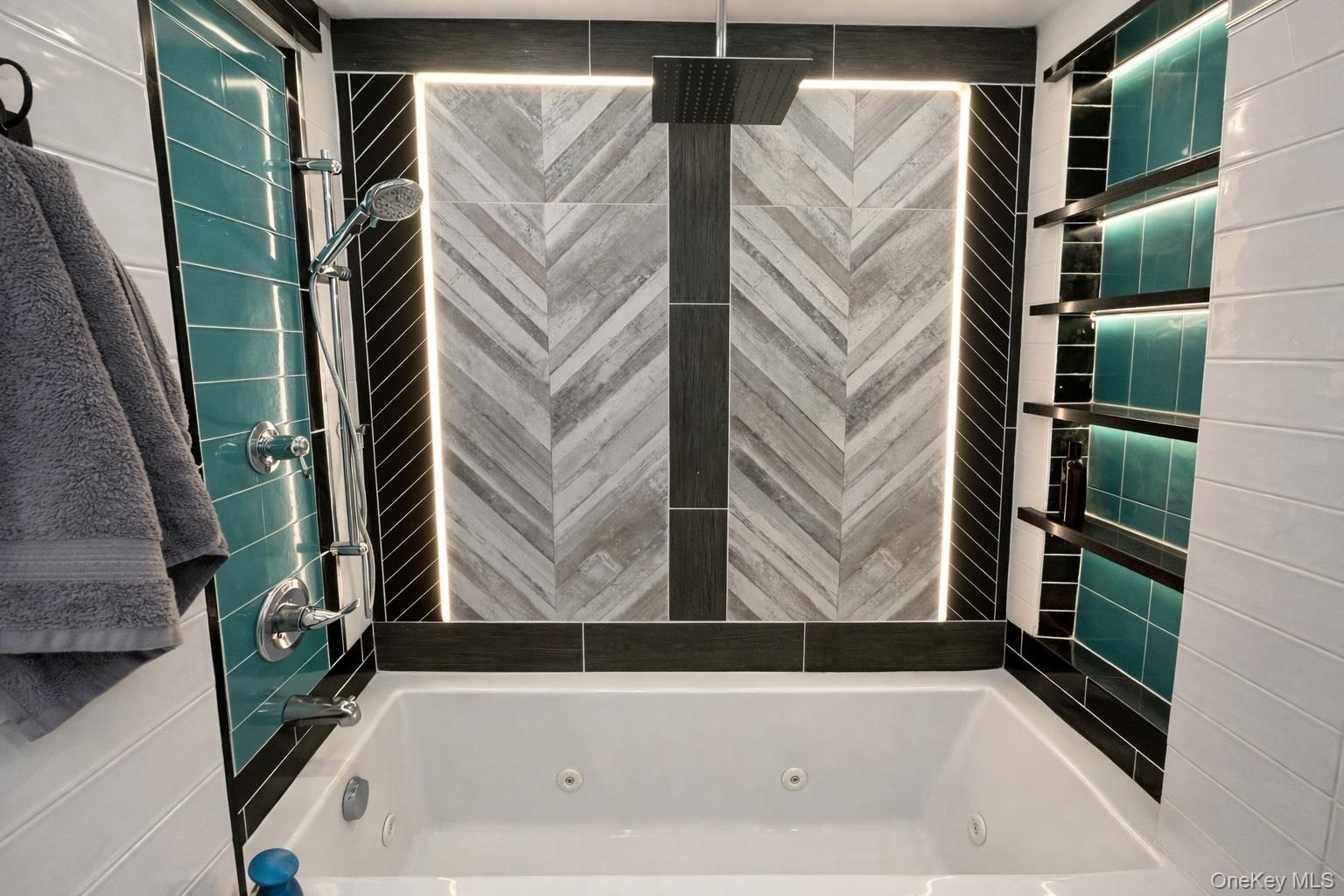 #14 photo, 7252 Metropolitan Avenue, Middle Village , NY 11379