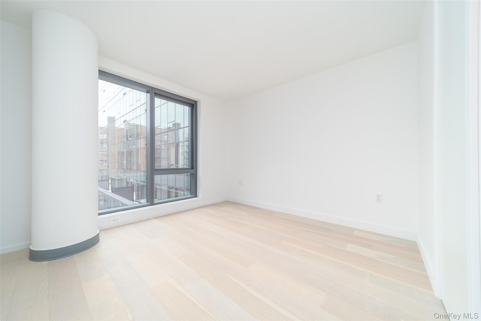 #7 photo, 14449 Northern Boulevard, Flushing , NY 11354