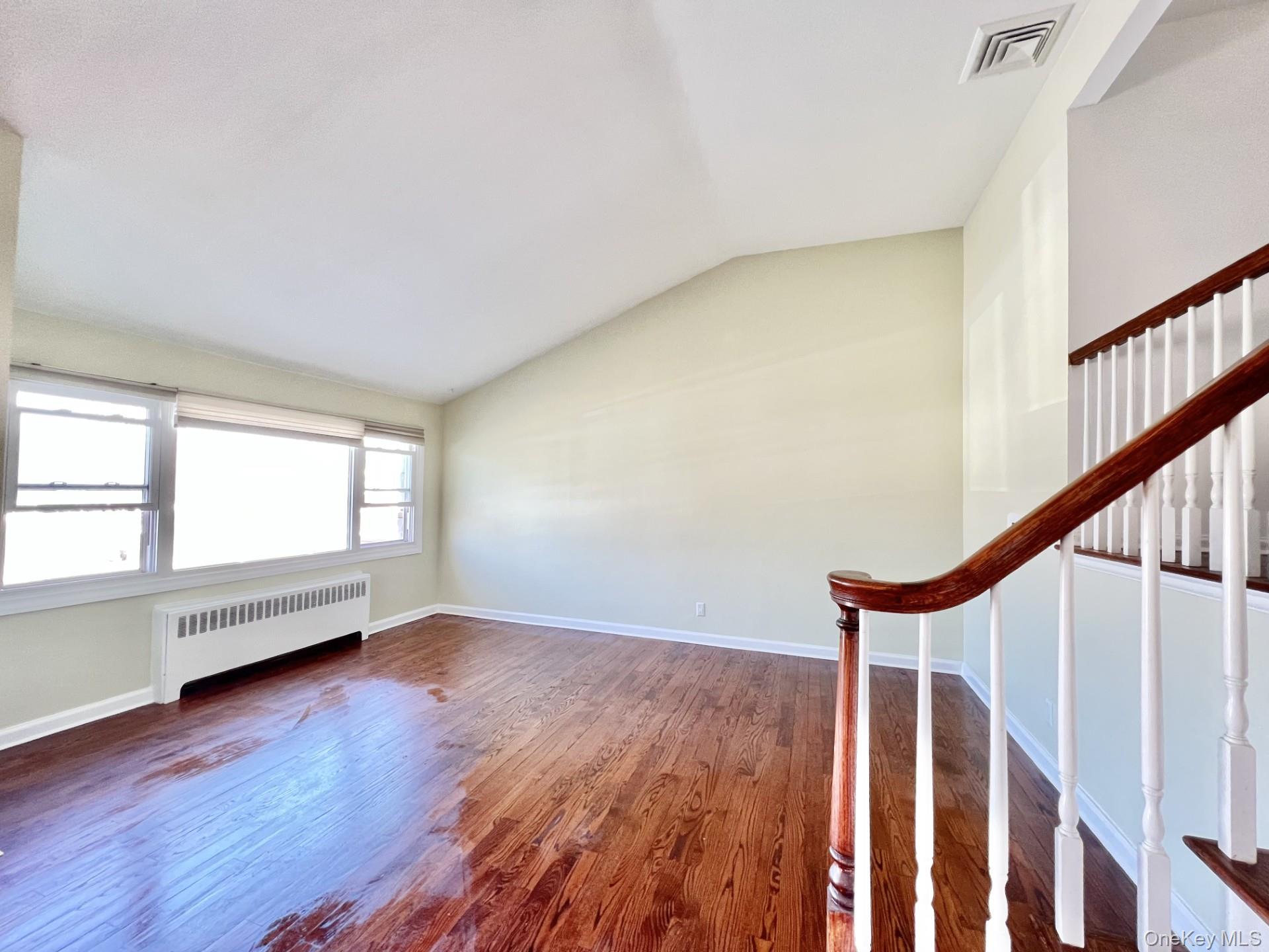 #2 photo, 44 Bruce Lane, নাসাউ কাউন্টি Westbury , NY 11590