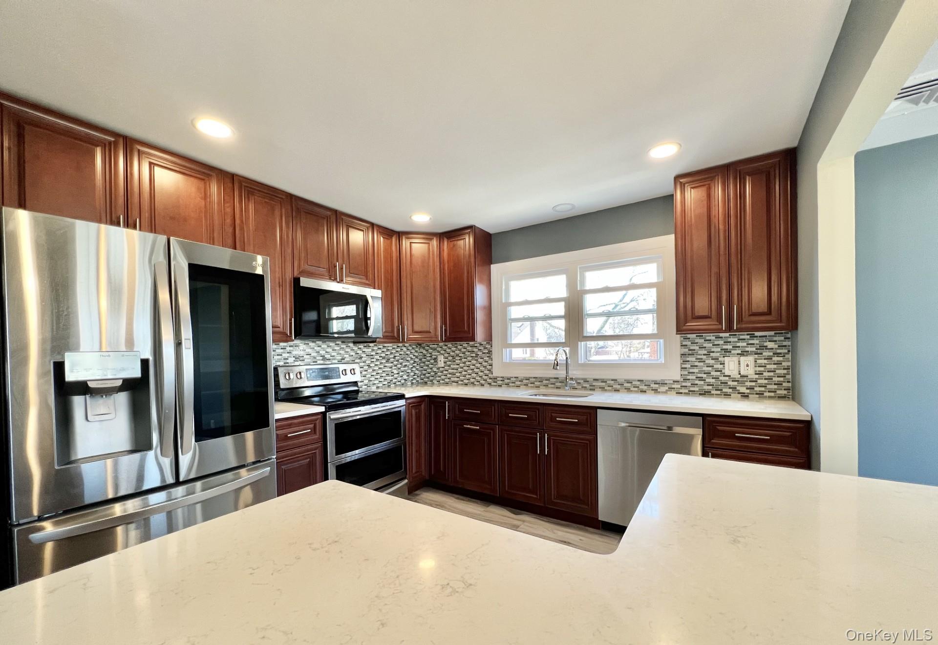 #5 photo, 44 Bruce Lane, নাসাউ কাউন্টি Westbury , NY 11590