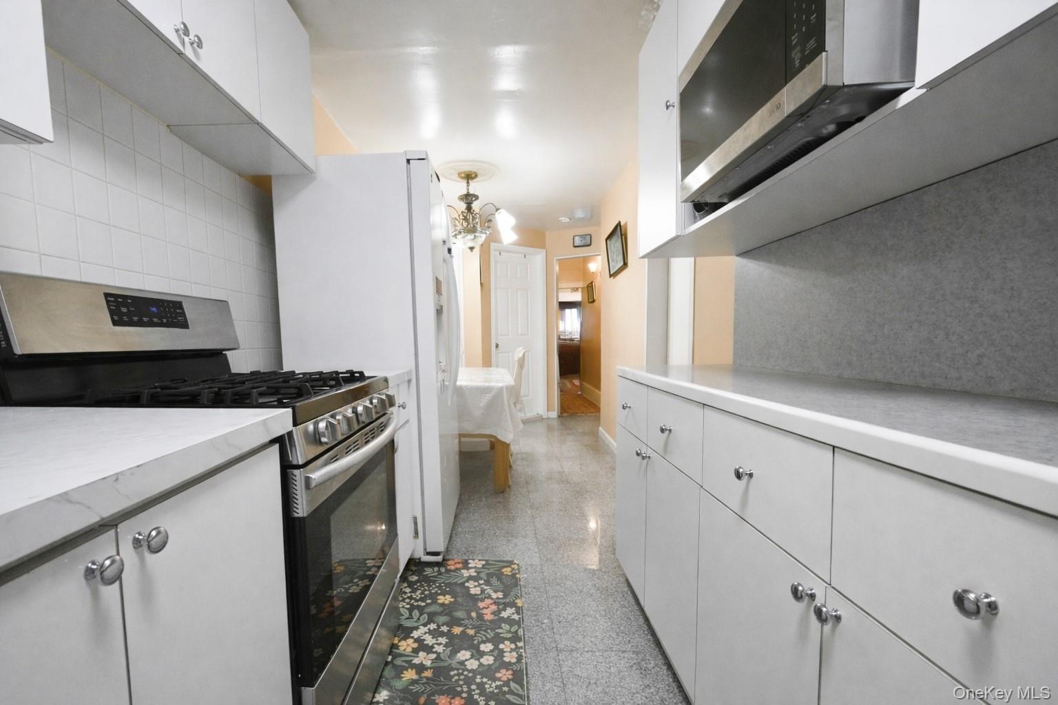 #7 photo, 350 Grant Avenue, Brooklyn , NY 11208