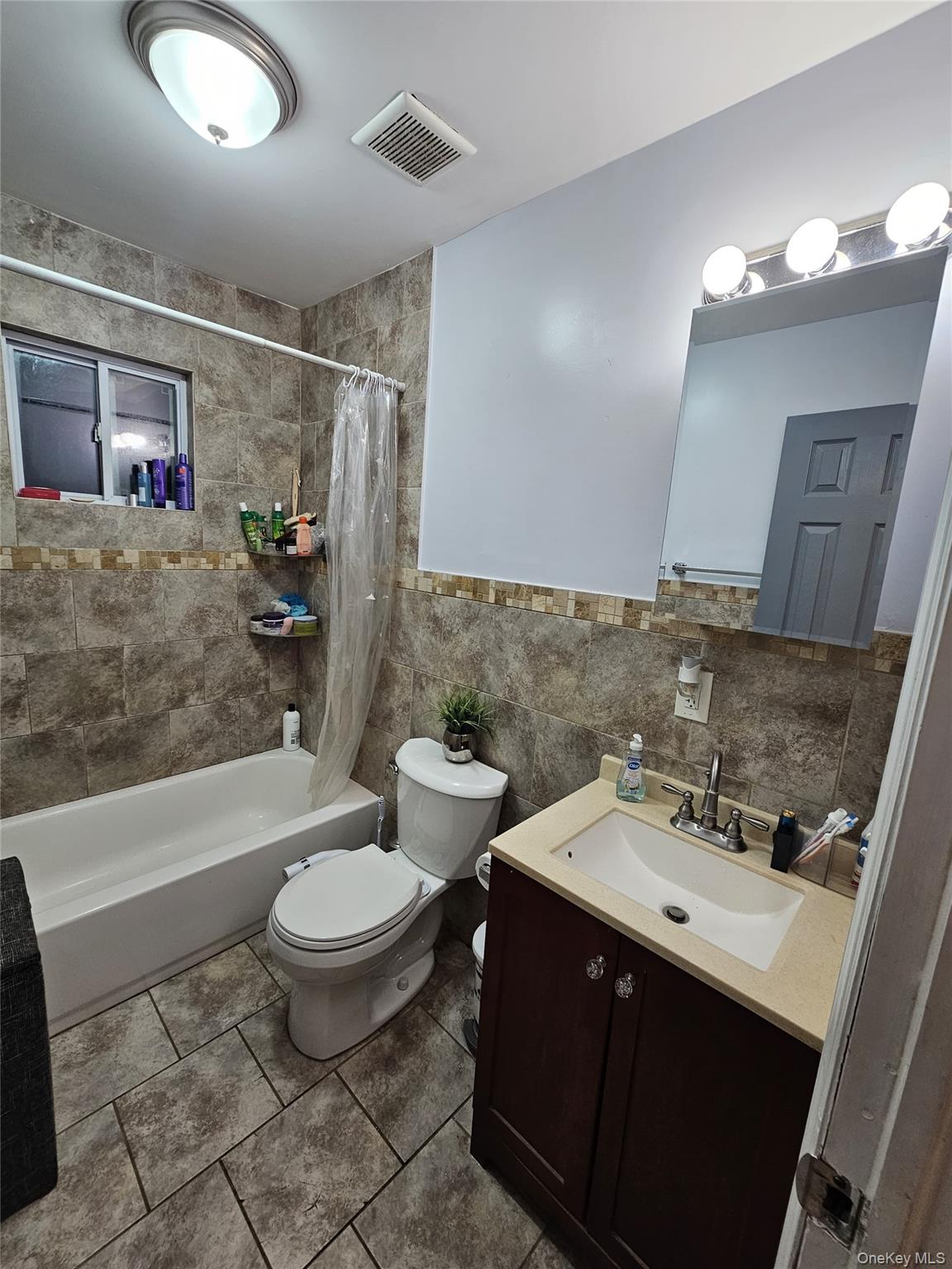 #6 photo, 11 Jefferson Street, সাফোক কাউন্টি Copiague , NY 11726