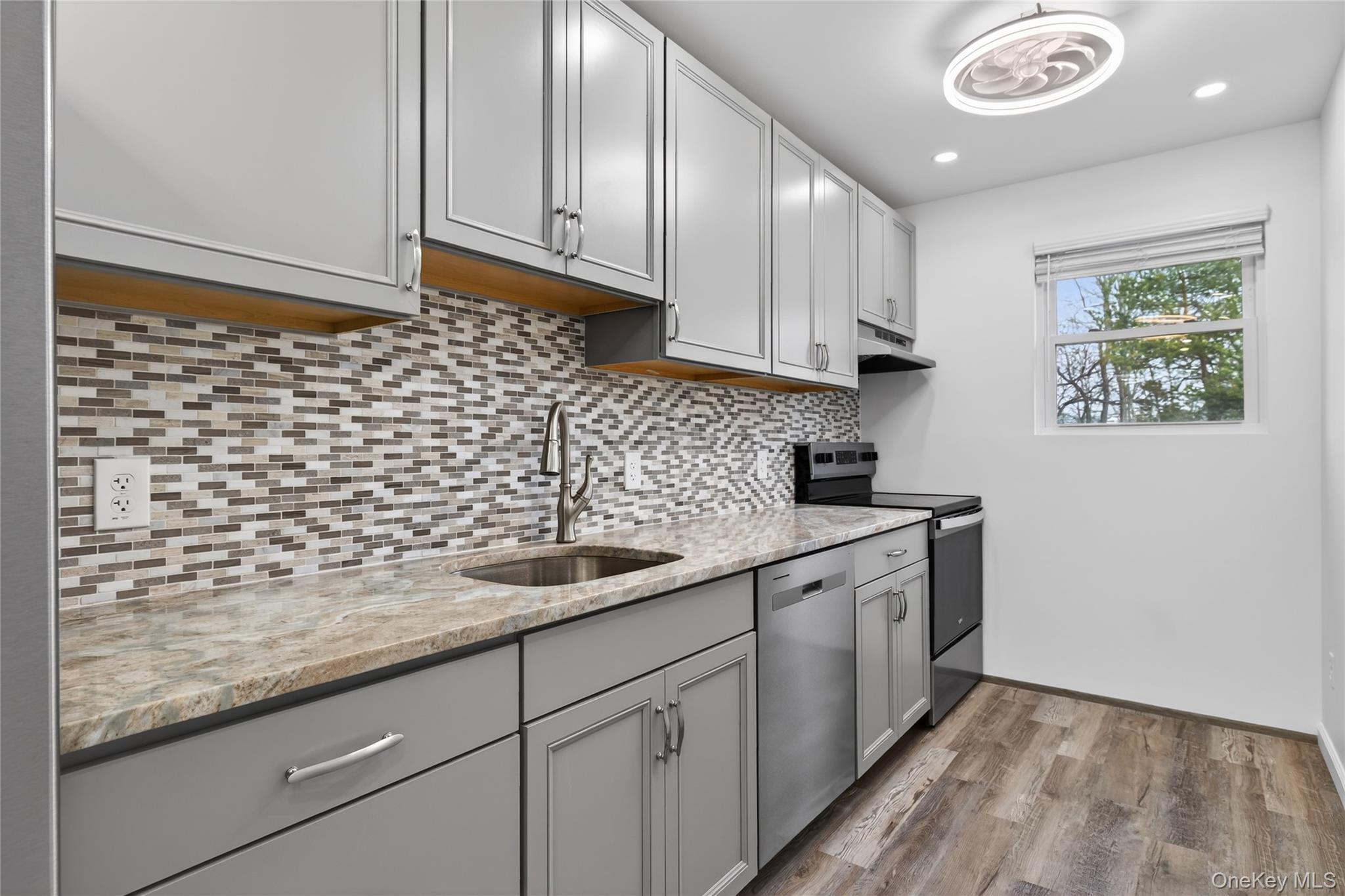 #19 photo, 47 Weeks Road, North Babylon , NY 11703