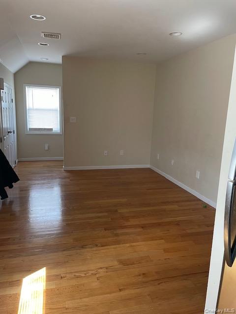 #2 photo, 26 E Hawthorne Avenue, Valley Stream , NY 11580