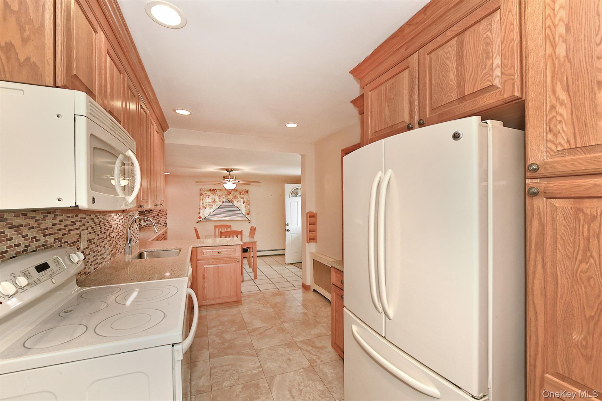 #13 photo, 120 E Zoranne Drive, ناسو Farmingdale , NY 11735