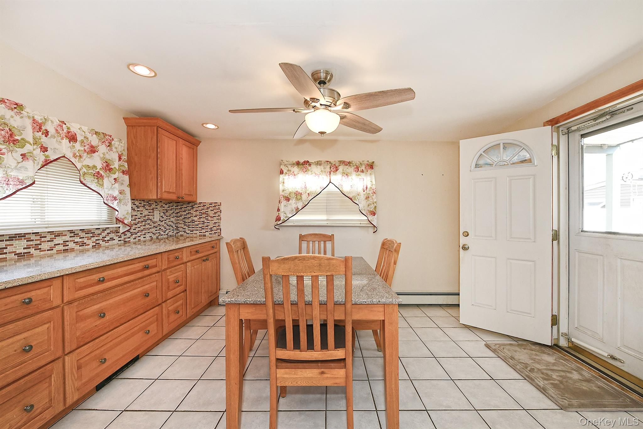 #14 photo, 120 E Zoranne Drive, ناسو Farmingdale , NY 11735